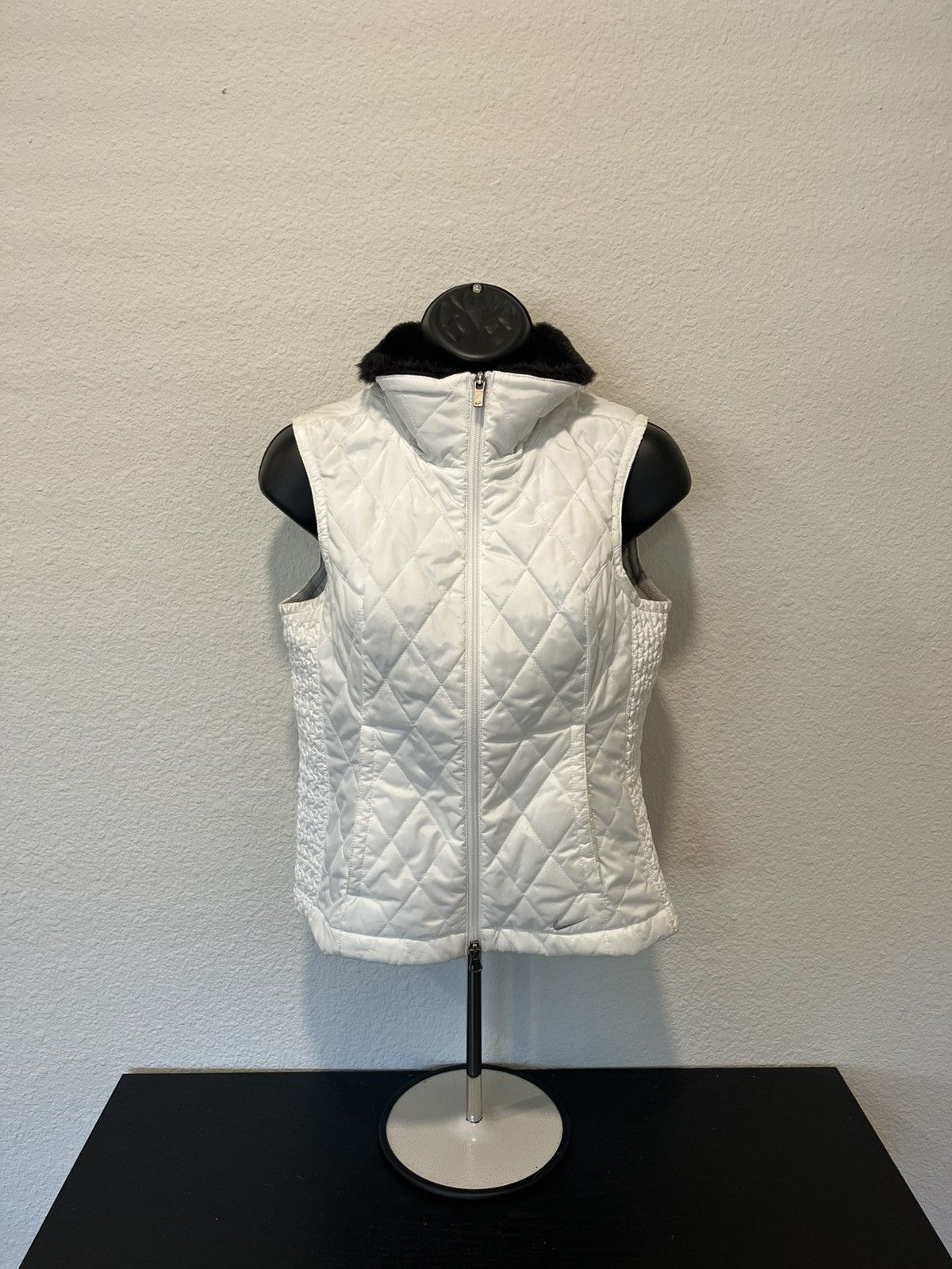 Nike × Vintage Y2K Nike puffer vest Size XS / US 0-2 / IT 36-38 - 1 Thumbnail