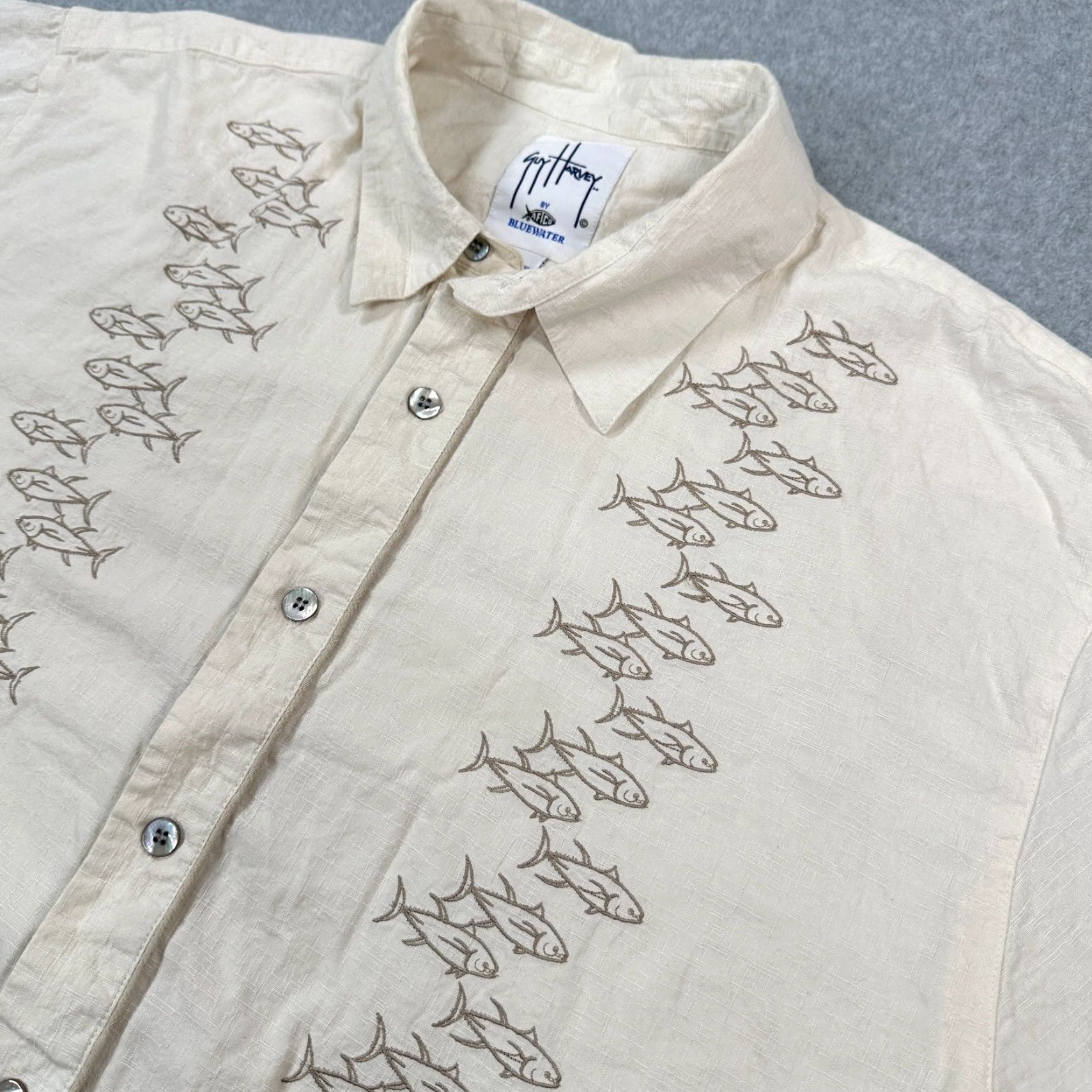 Guy Harvey Guy Harvey By Aftco Button-Up Shirt Ivory XXL Short Sleeve Men Beach Classic Embroidered Animal Print Button-Down Collar Shirt Size US XXL / EU 58 / 5 - 4 Thumbnail