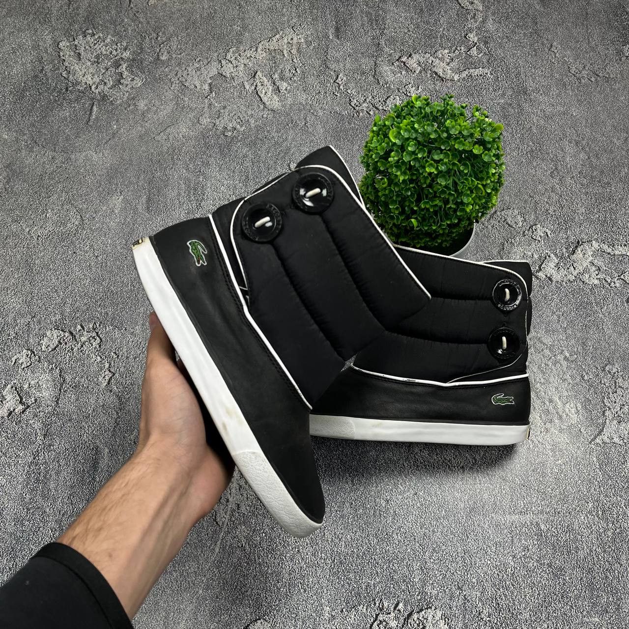 Lacoste Lacoste Womens Ankle Snow Boots Paded Black Designer Shoes Size US 6 / IT 36 - 1 Thumbnail