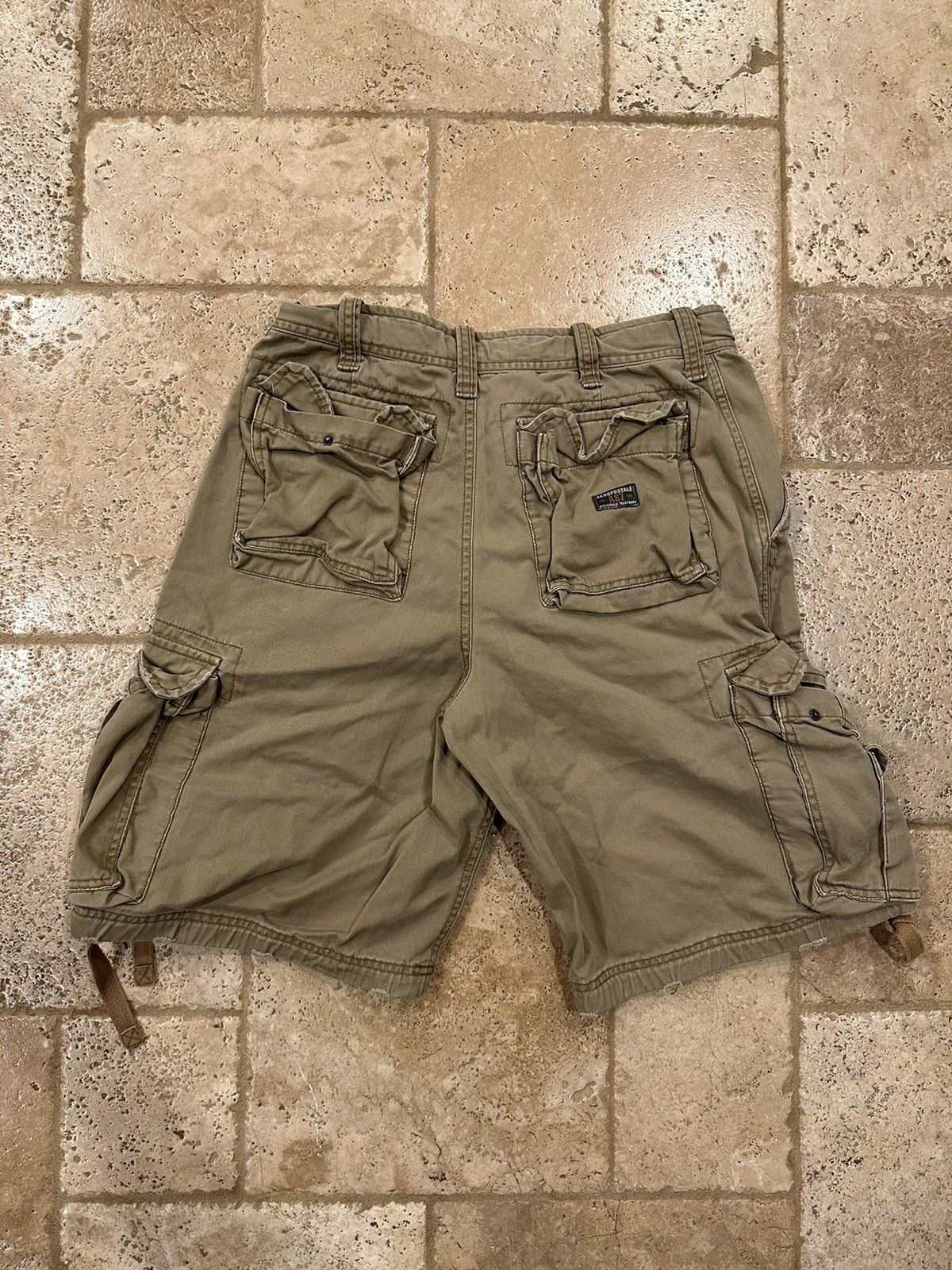Aeropostale × Vintage Vintage Aeropostale 90s Tan Cargo Shorts Size US 32 / EU 48 - 2 Thumbnail