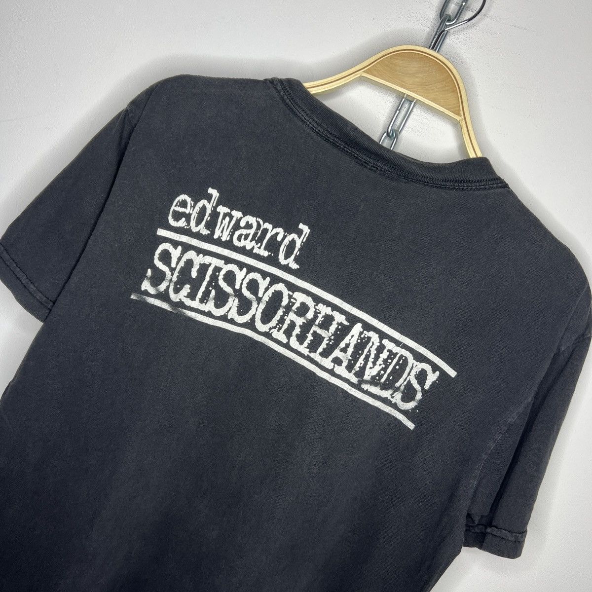 Vintage Vintage Edward Scissorhands t-shirt Size US M / EU 48-50 / 2 - 7 Thumbnail