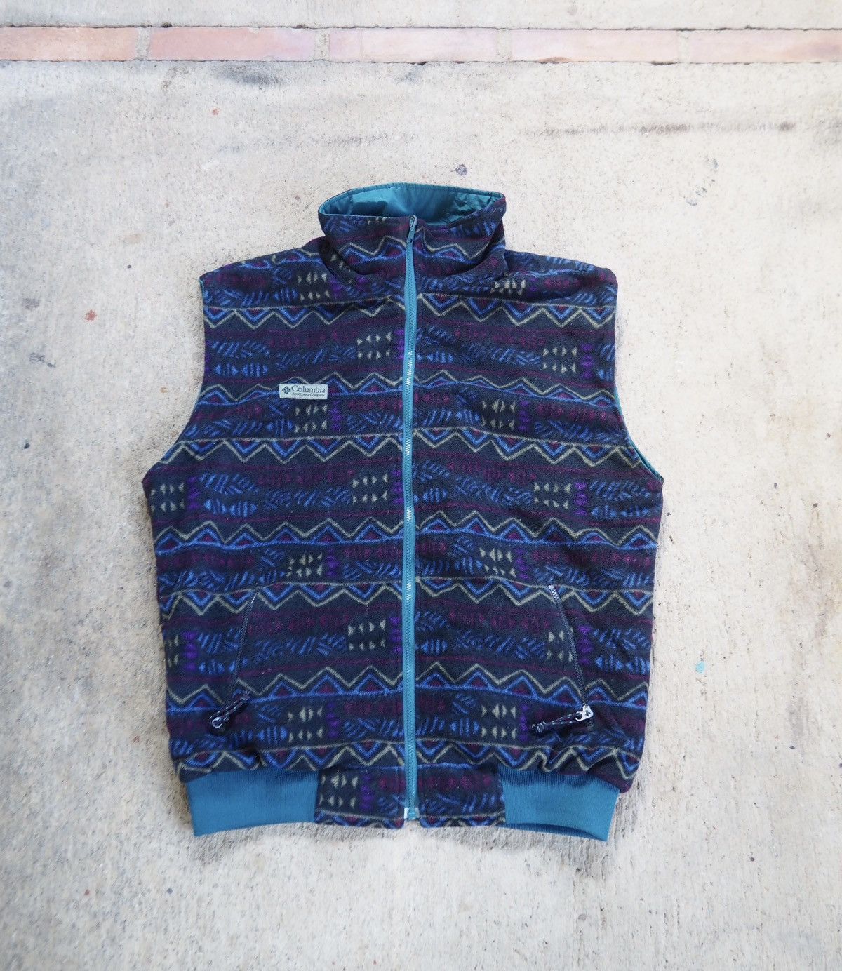 Columbia Columbia vintage reversible zip-up fleece vest, southwestern Size US L / EU 52-54 / 3 - 1 Thumbnail