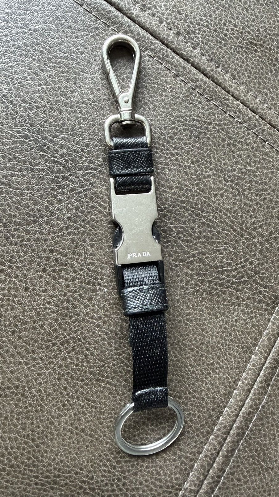 Prada Prada keychain Size ONE SIZE - 1 Thumbnail
