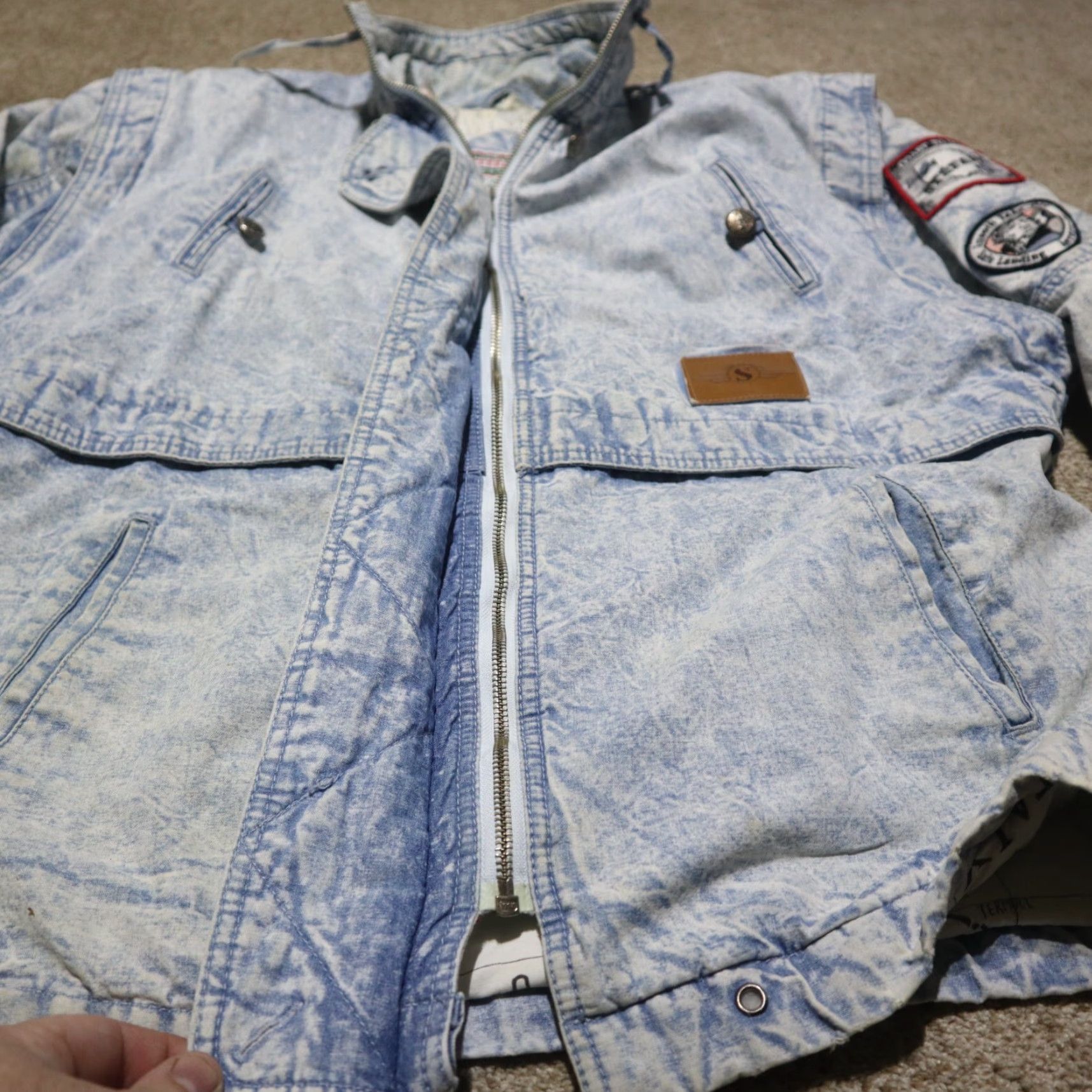 Vintage VINTAGE Stefano International Denim Jacket Women M Light Wash Blue Embellished Rhinestone Buttons Embroidered Trim Size 32" / US 10 / IT 46 - 7 Thumbnail