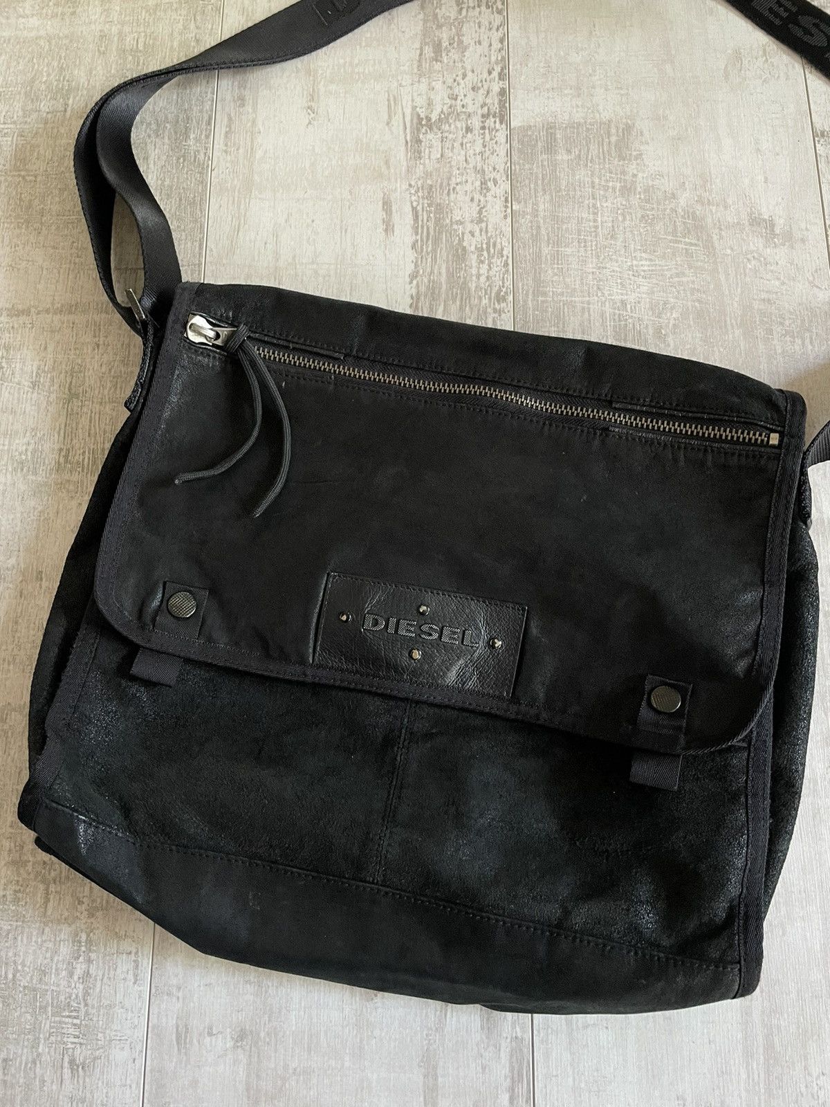 Diesel × Vintage Diesel Suede Vintage Bags Y2K Lights Black Logo Japanese Size ONE SIZE - 3 Thumbnail