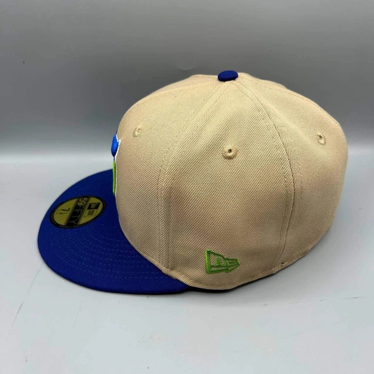 New Era Hartford Whalers Hat Men 7 1/4 Brown Blue NHL Fitted Cap New Size ONE SIZE - 7 Thumbnail
