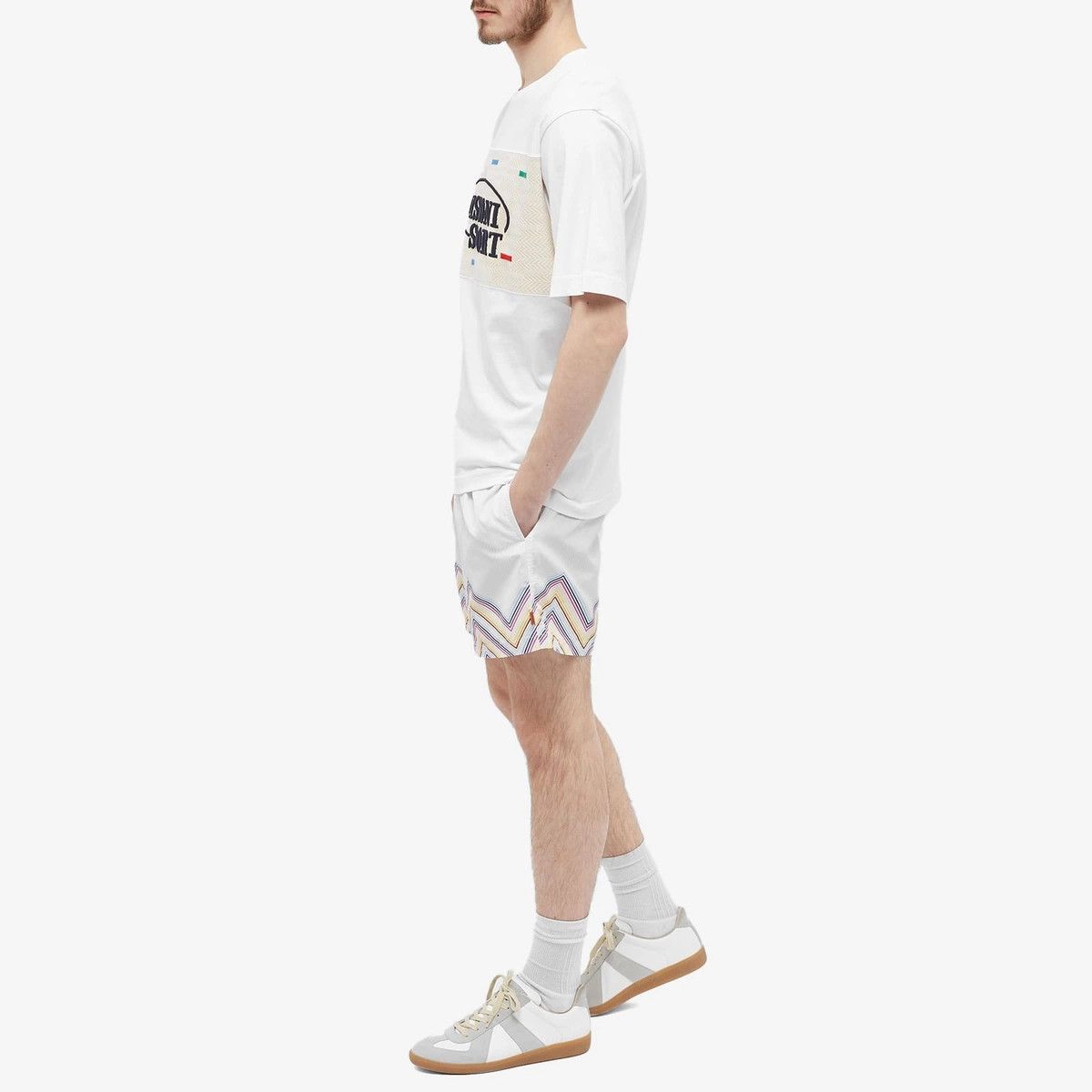 Missoni o1y0225 Logo Crewneck T-Shirt in White Size US S / EU 44-46 / 1 - 5 Thumbnail