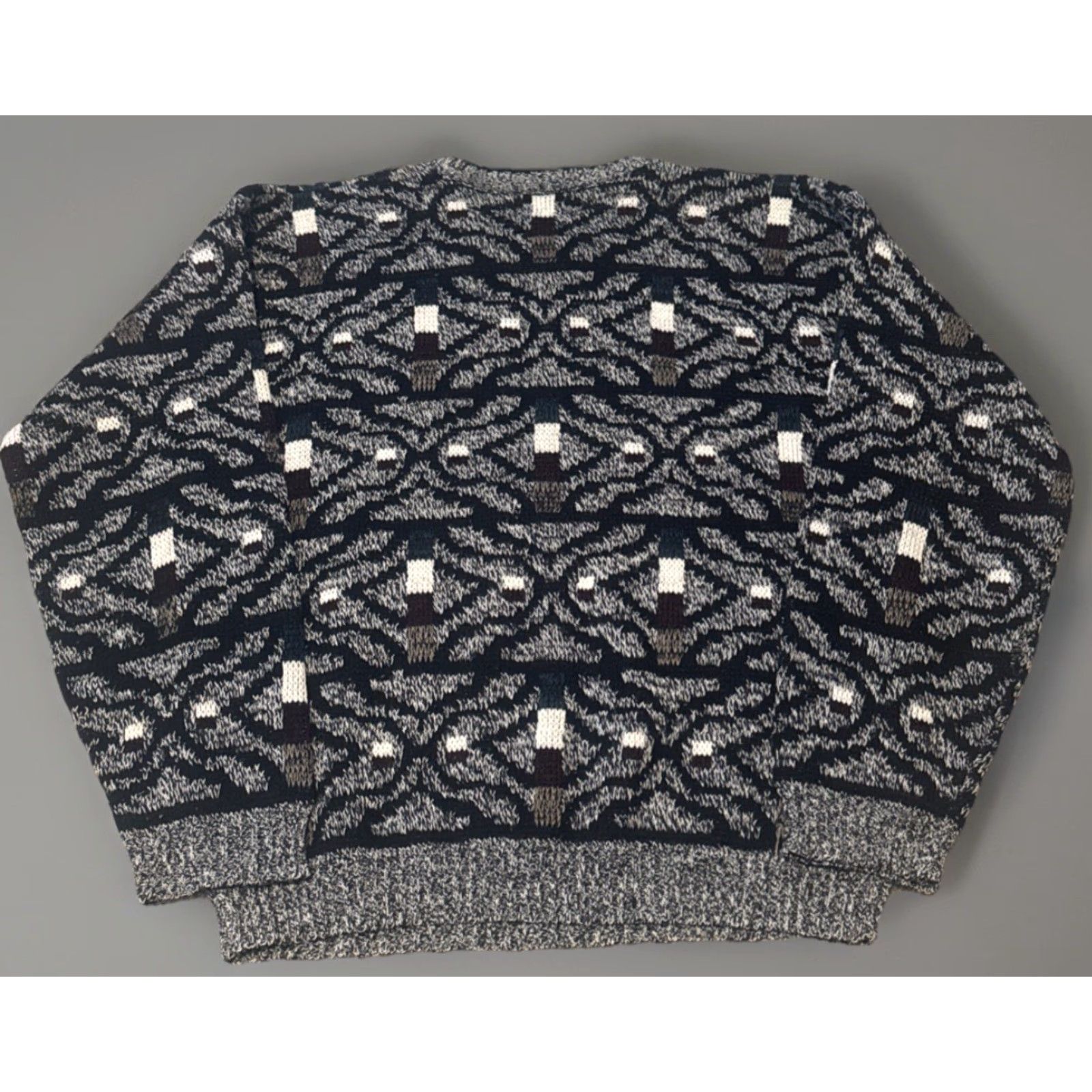 Bugle Boy VINTAGE Bugle Boy Sweater Geometric Pattern Acrylic Knit Black White Large Mens Pullover 80s Size US L / EU 52-54 / 3 - 2 Thumbnail