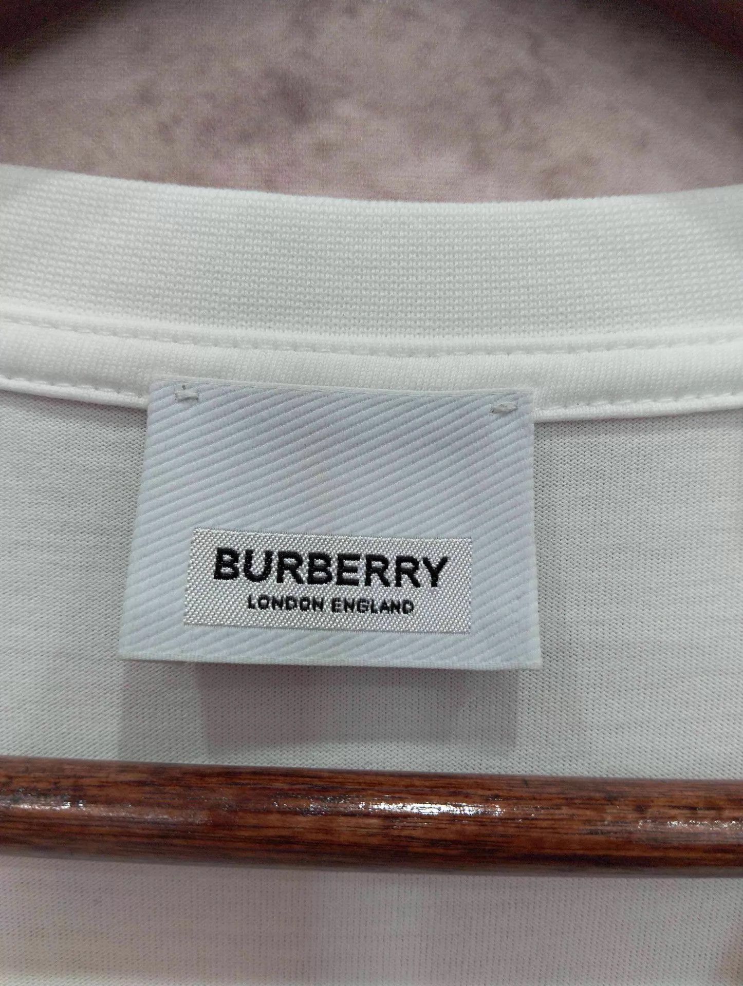 Burberry Burberry Rainbow Stripe Print Short Sleeve T-Shirt S Size US S / EU 44-46 / 1 - 4 Thumbnail