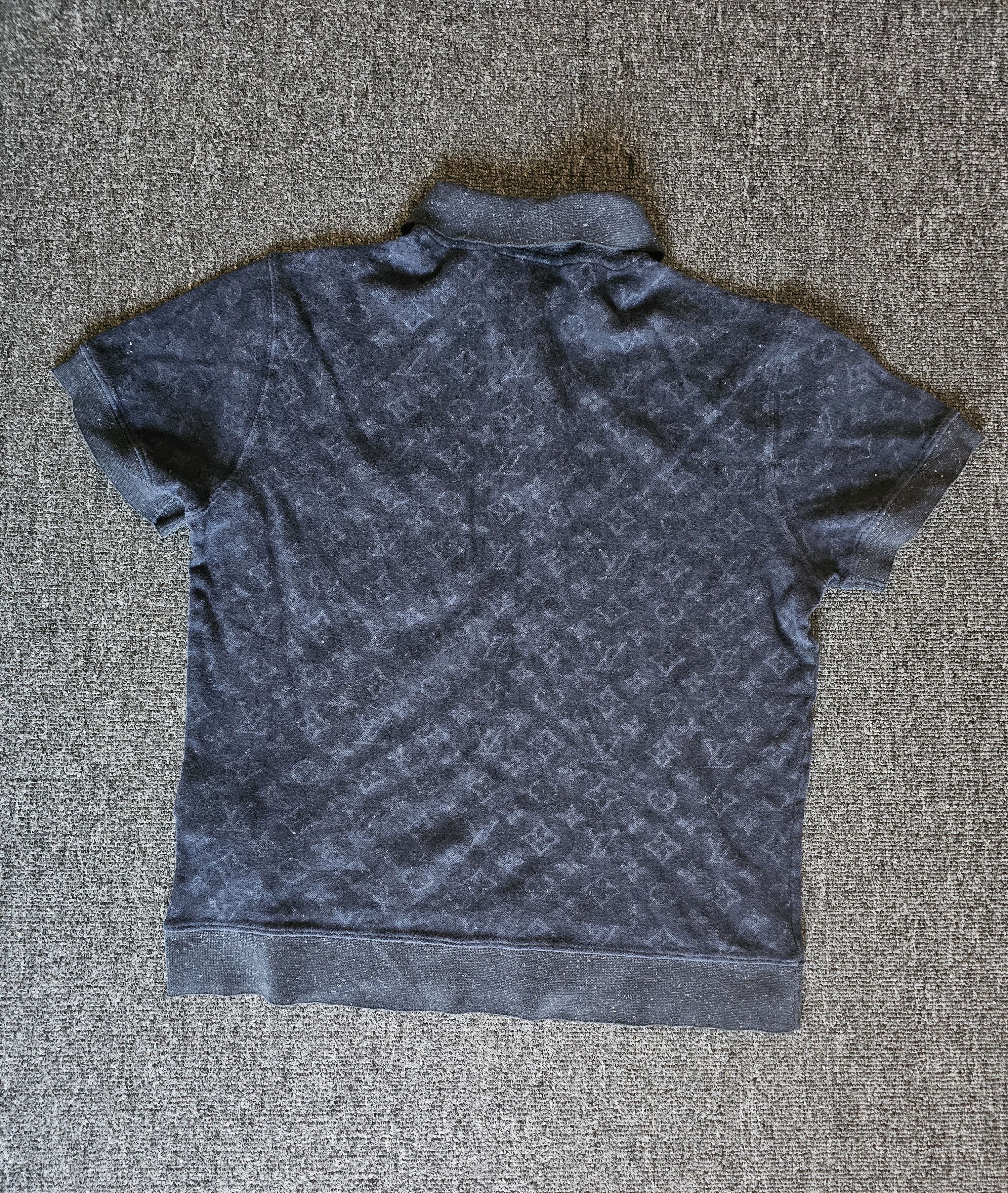 Louis Vuitton Louis Vuitton women's polo shirts size M Size M / US 6-8 / IT 42-44 - 1 Thumbnail