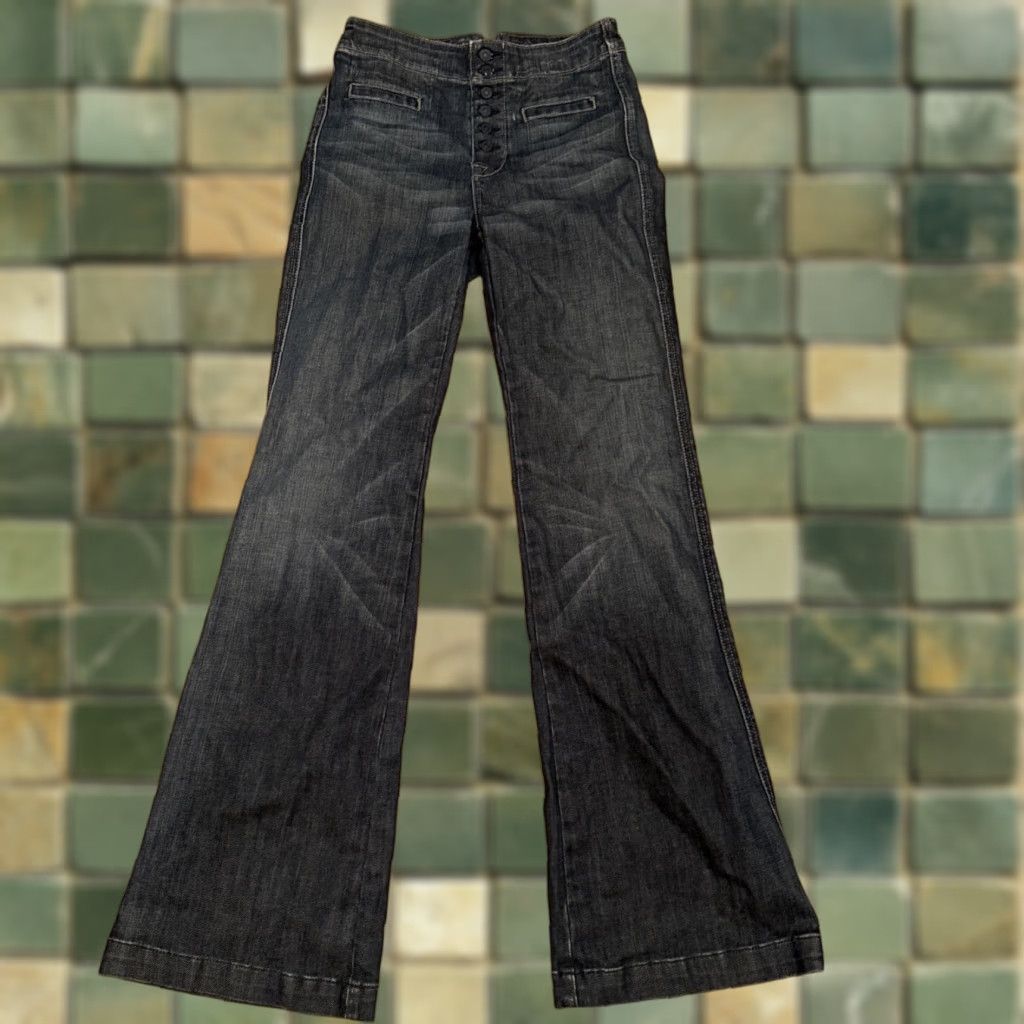 7 For All Mankind 7 For All Mankind Jeans Womens 26 Medium Wash Button Fly Flare Leg Denim Blue Regular 5-Pocket Design Womens Jeans Size 26" / US 2 / IT 38 - 1 Thumbnail