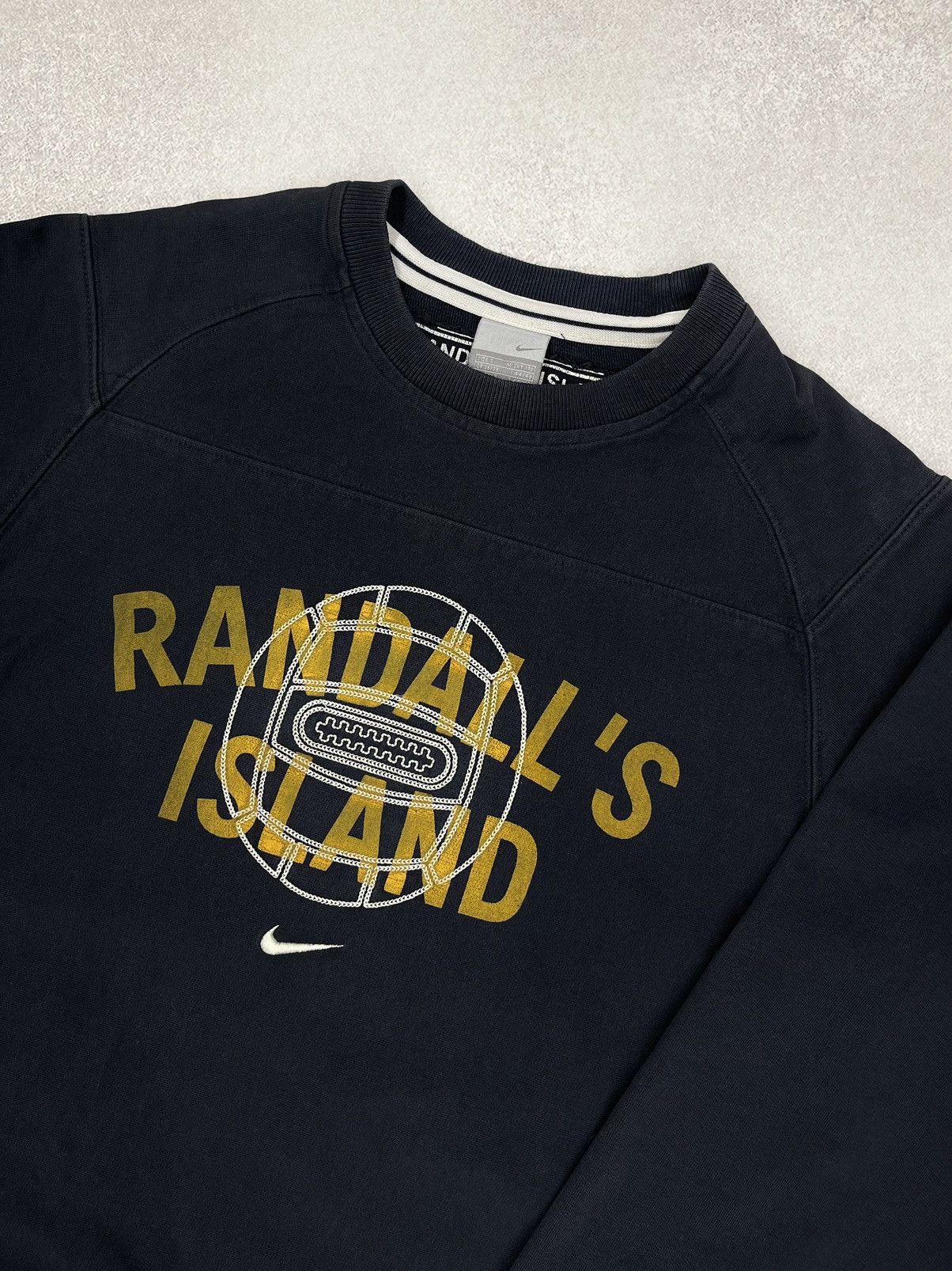 Nike × Nike ACG × Vintage Vintage Nike Randalls Island Grey Sweatshirt Center Swoosh Size US S / EU 44-46 / 1 - 4 Thumbnail