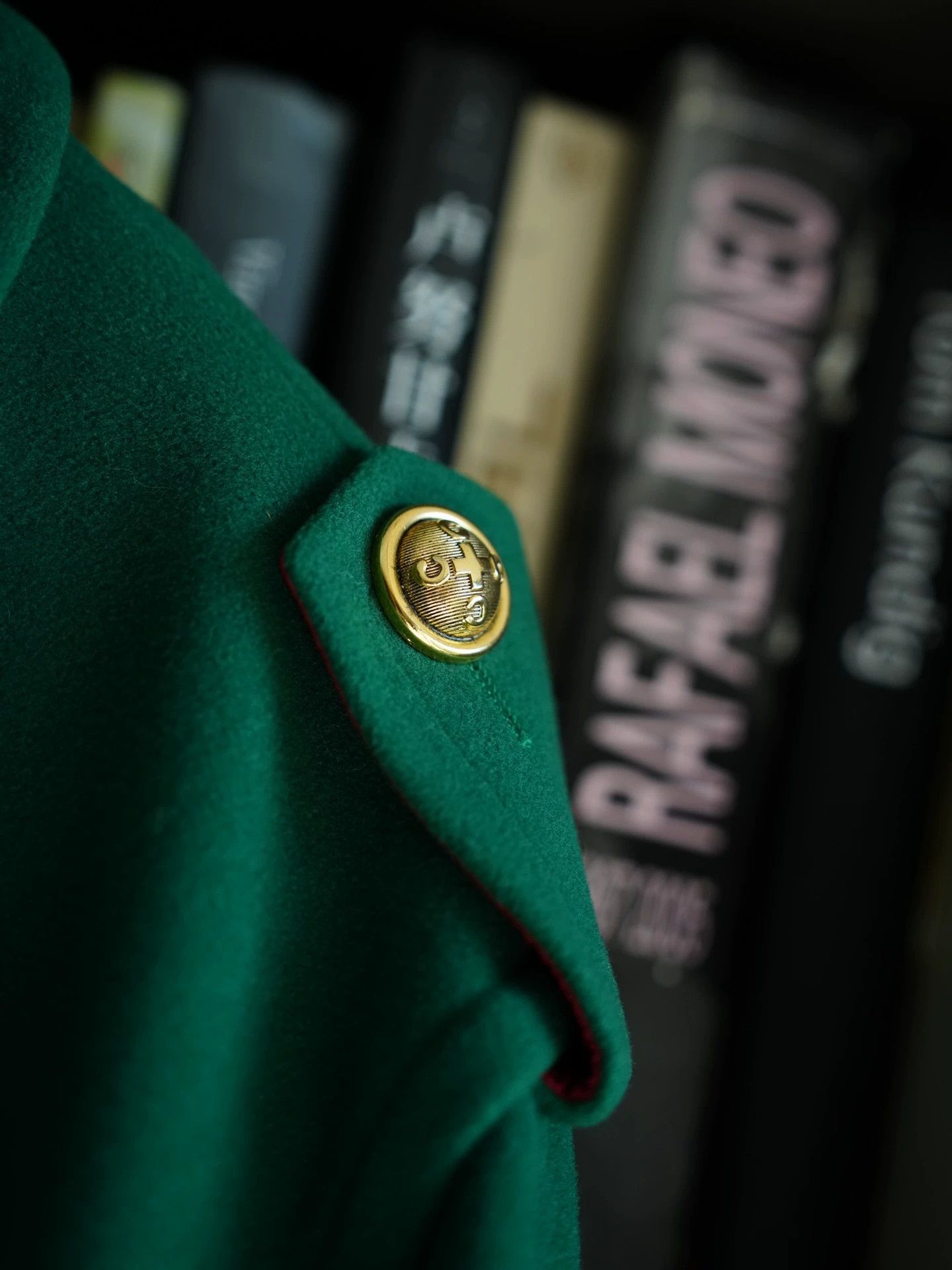 Moschino Moschino Oversized Red & Green Gold-Buttoned Wool Short Coat Size M / US 6-8 / IT 42-44 - 3 Thumbnail