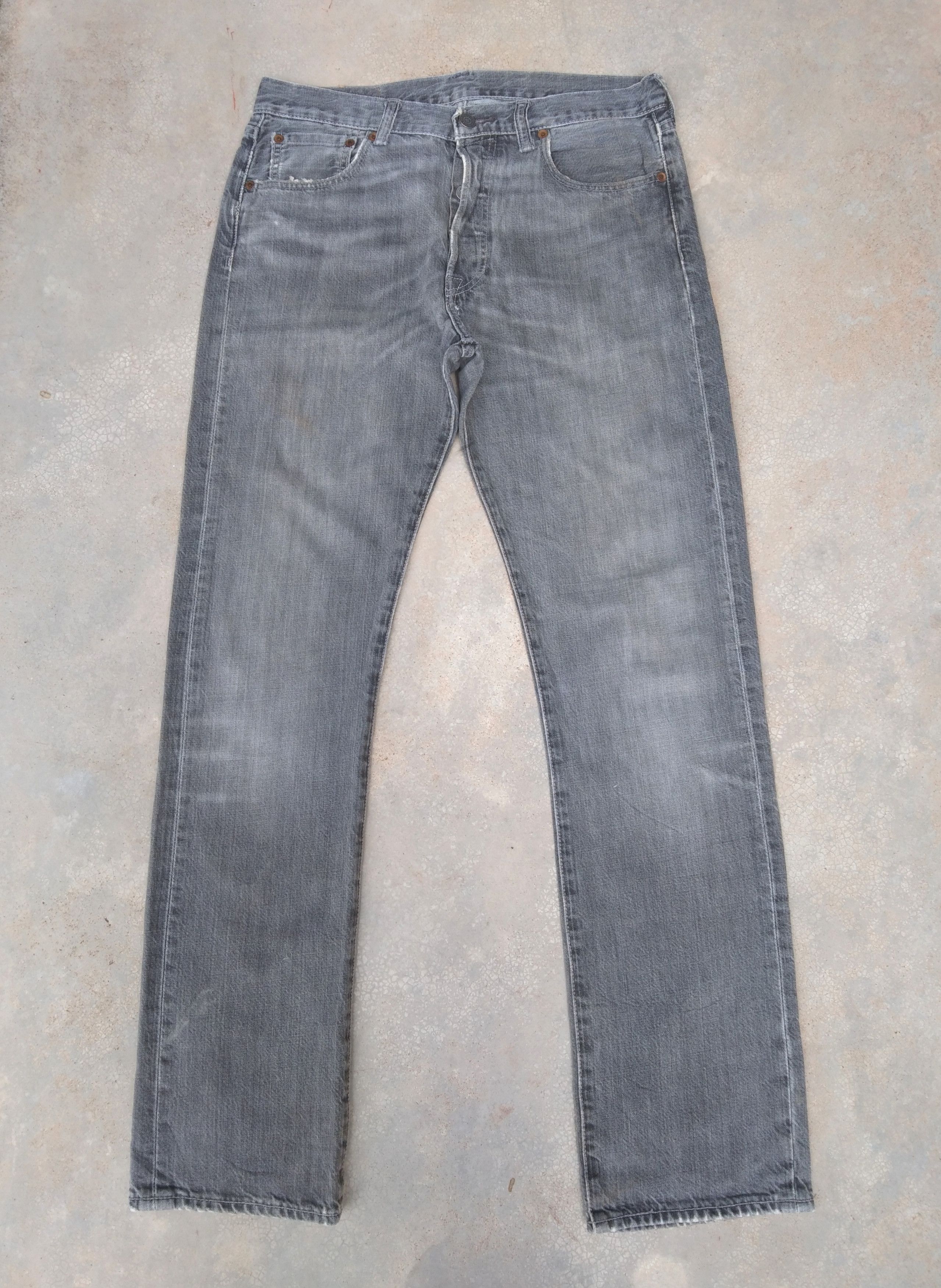 Vintage Levis 501 Grey Distressed Jeans 30x32