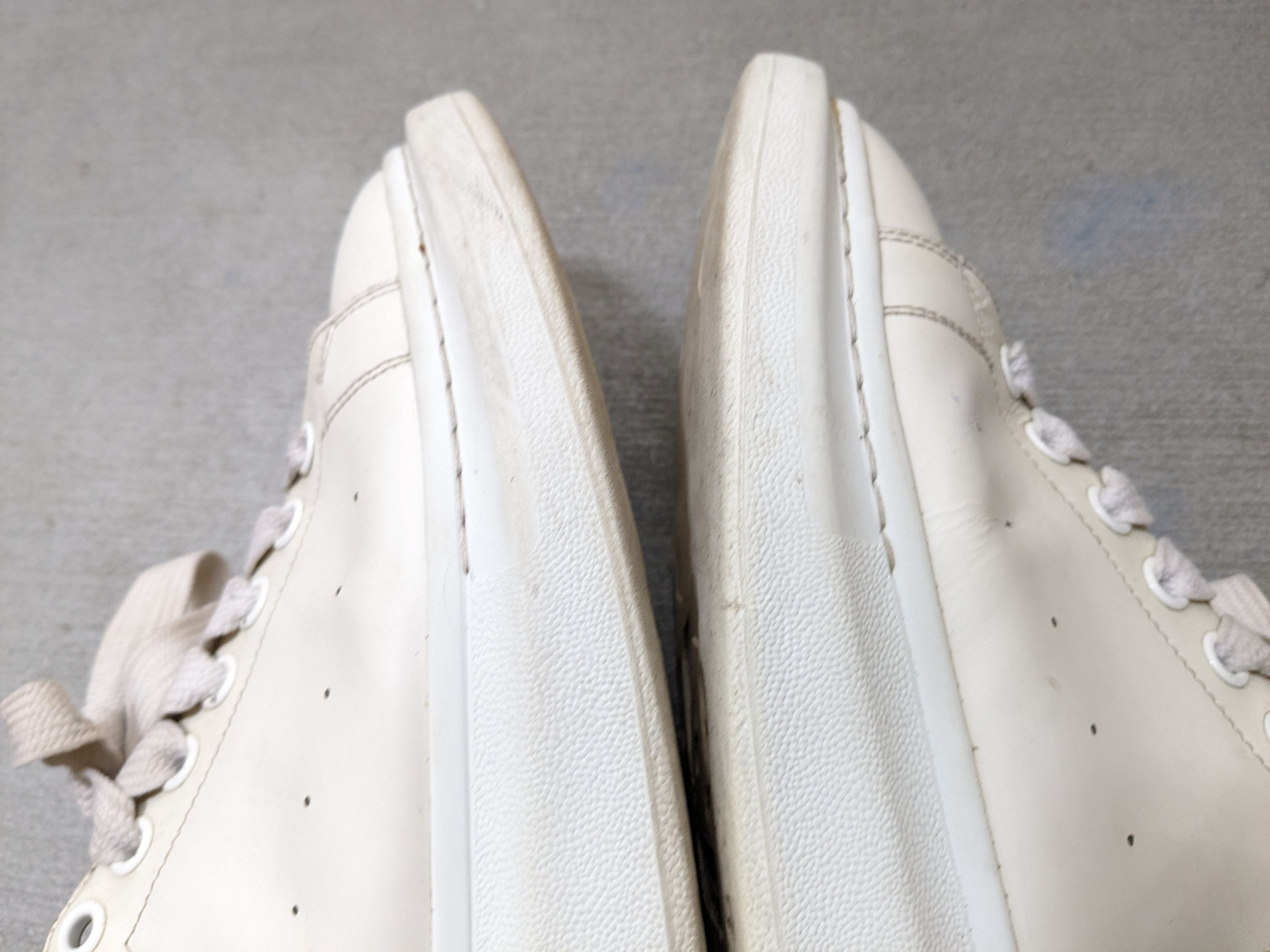 Alexander McQueen Alexander Mcqueen Oversized Larry Sneakers 11 44 White Size US 11 / EU 44 - 8 Thumbnail