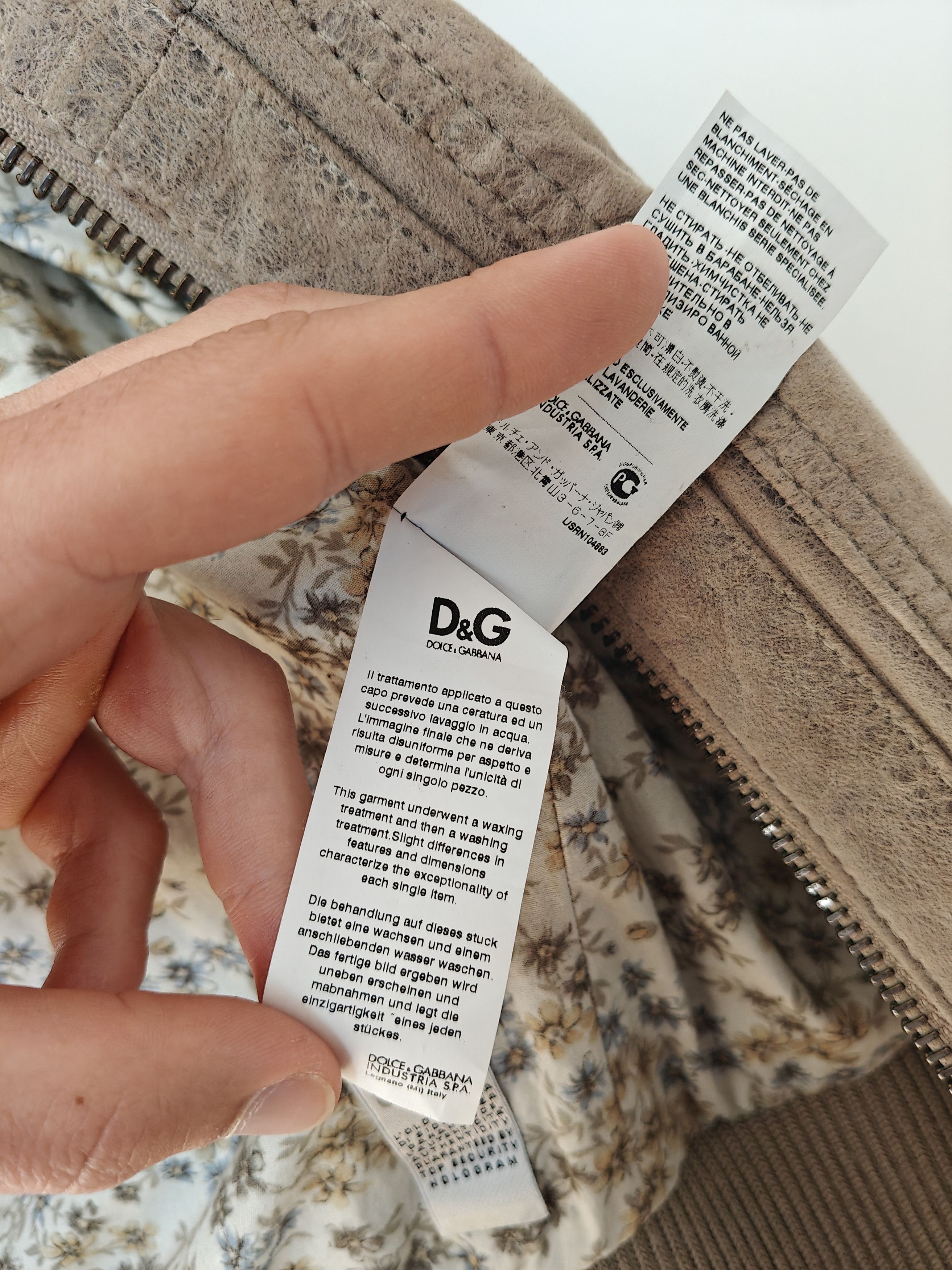Dolce & Gabbana vintage Dolce & Gabbana waxed goatskin jacket Size US S / EU 44-46 / 1 - 17 Thumbnail
