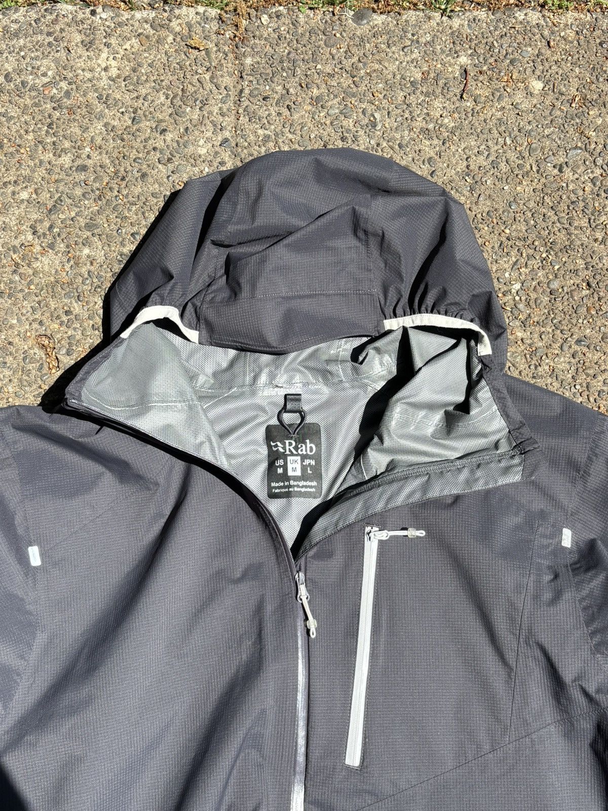 Rab Rab *SAMPLE* Dark Gray Light Windbreaker Hooded Jacket Size US M / EU 48-50 / 2 - 2 Thumbnail
