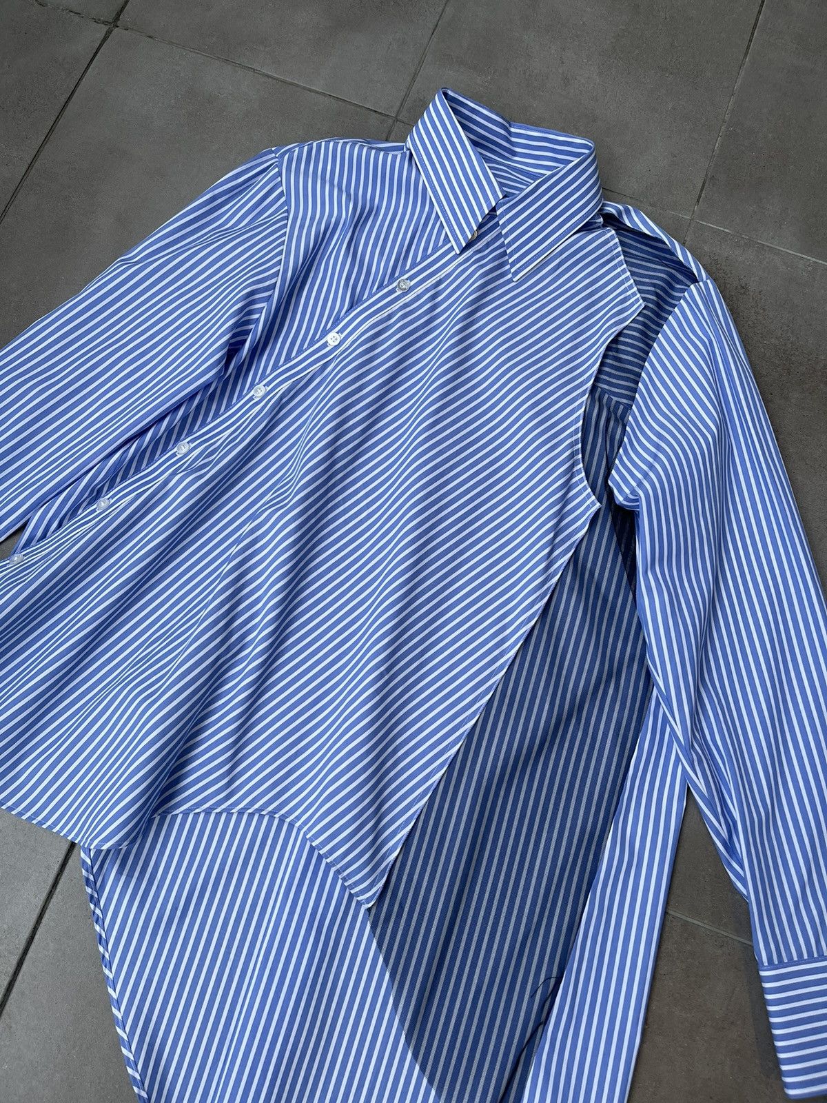 Viktor & Rolf !DS! FW22 Viktor & Rolf Floating Away Reconstructed Shirt Size L / US 10 / IT 46 - 11 Thumbnail