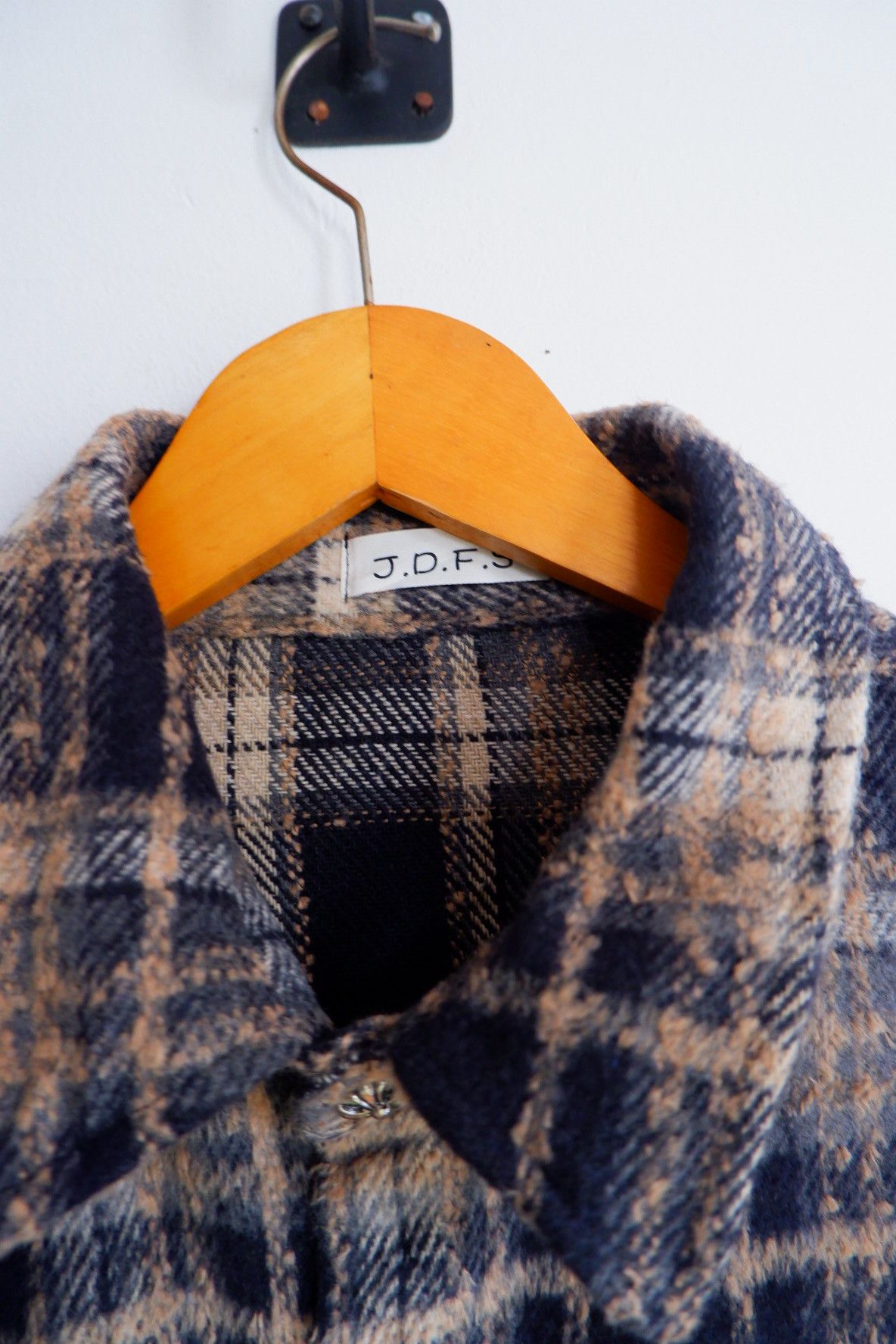 Vintage CH Style Cross Logo Silver Button Wool Flanel
