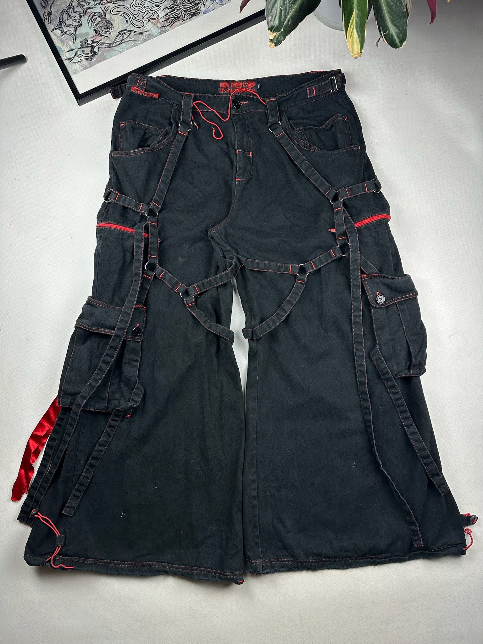 Rare Vintage Criminal Damage Bondage parachute Cargo Pants