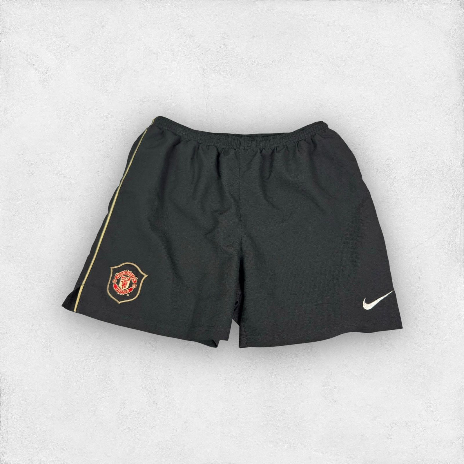 Nike Nike Men's Manchester United F.C. Football Shorts XL(13-15) Size US S / EU 44-46 / 1 - 1 Thumbnail