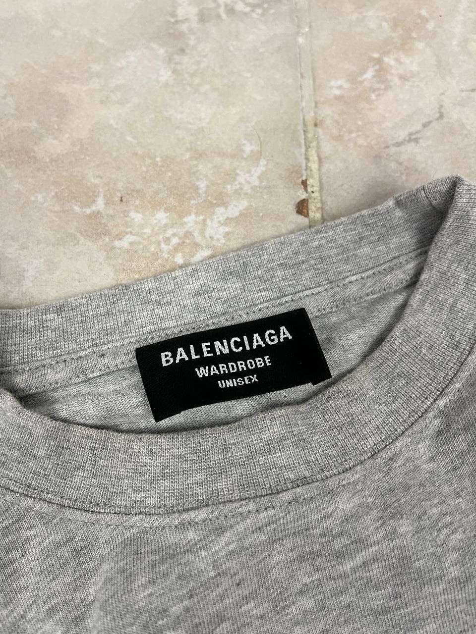 Balenciaga Balenciaga T-shirt Size US S / EU 44-46 / 1 - 5 Thumbnail