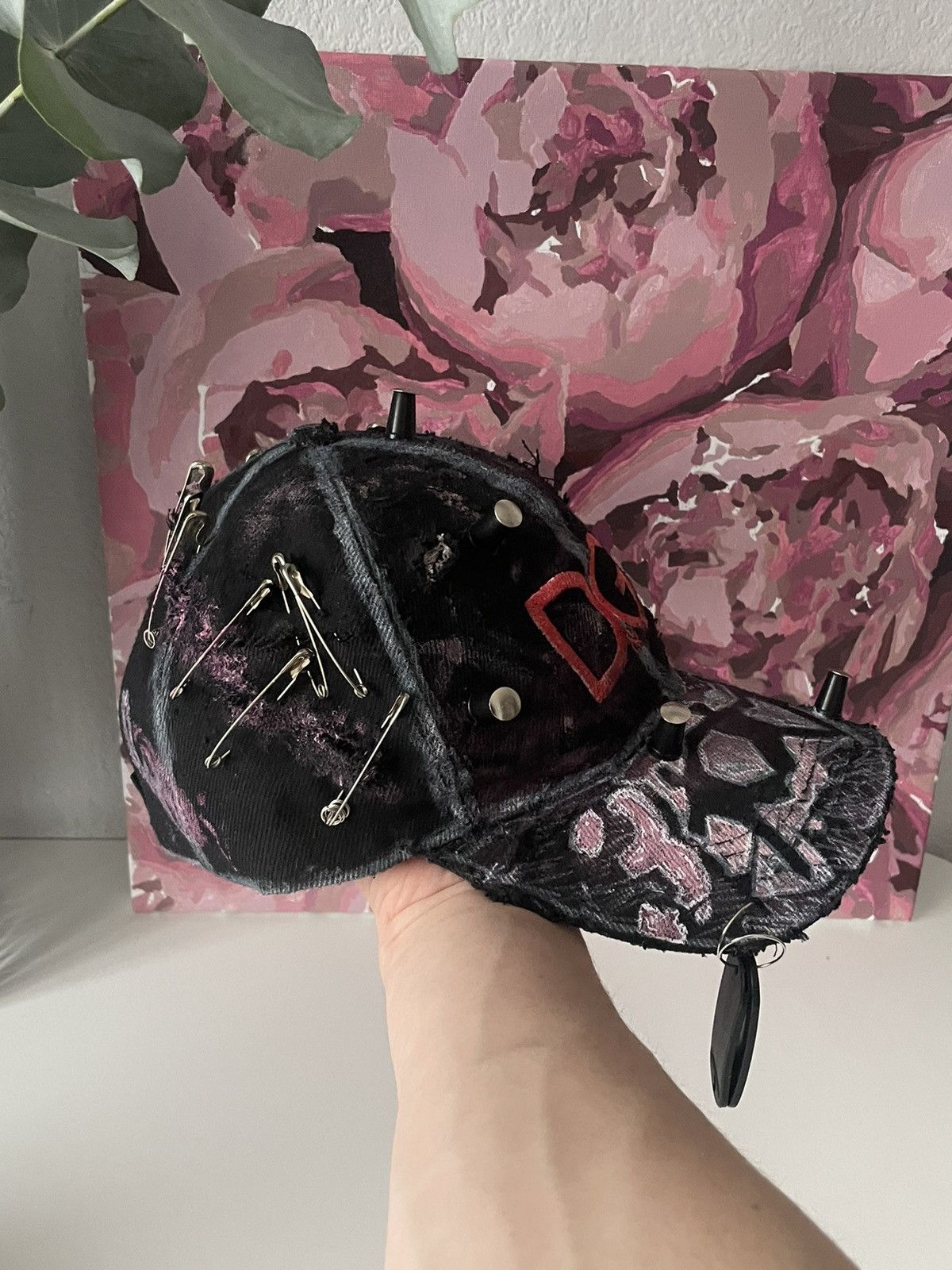 Other Avant Garde D&G Cap Custom Pin 90’s VTG Distressed Fade Pink Size ONE SIZE - 8 Thumbnail