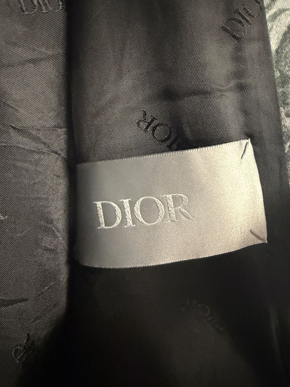 Dior Dior Men’s 2019 leopard print buckle jacket new large Size US L / EU 52-54 / 3 - 9 Thumbnail