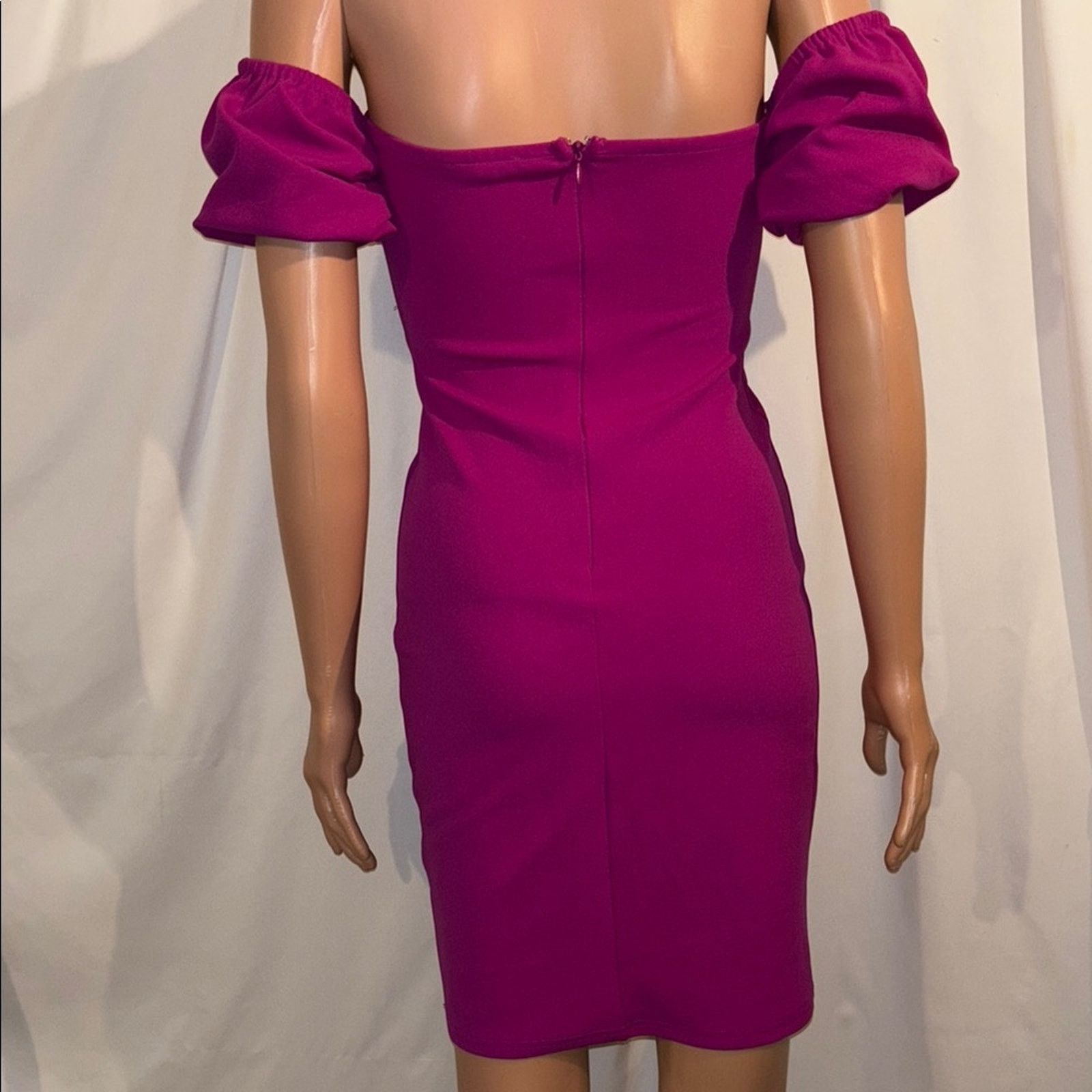 The Unbranded Brand Fashion Nova Off-Shoulder Magenta Dress - Size Small Size S / US 4 / IT 40 - 4 Thumbnail
