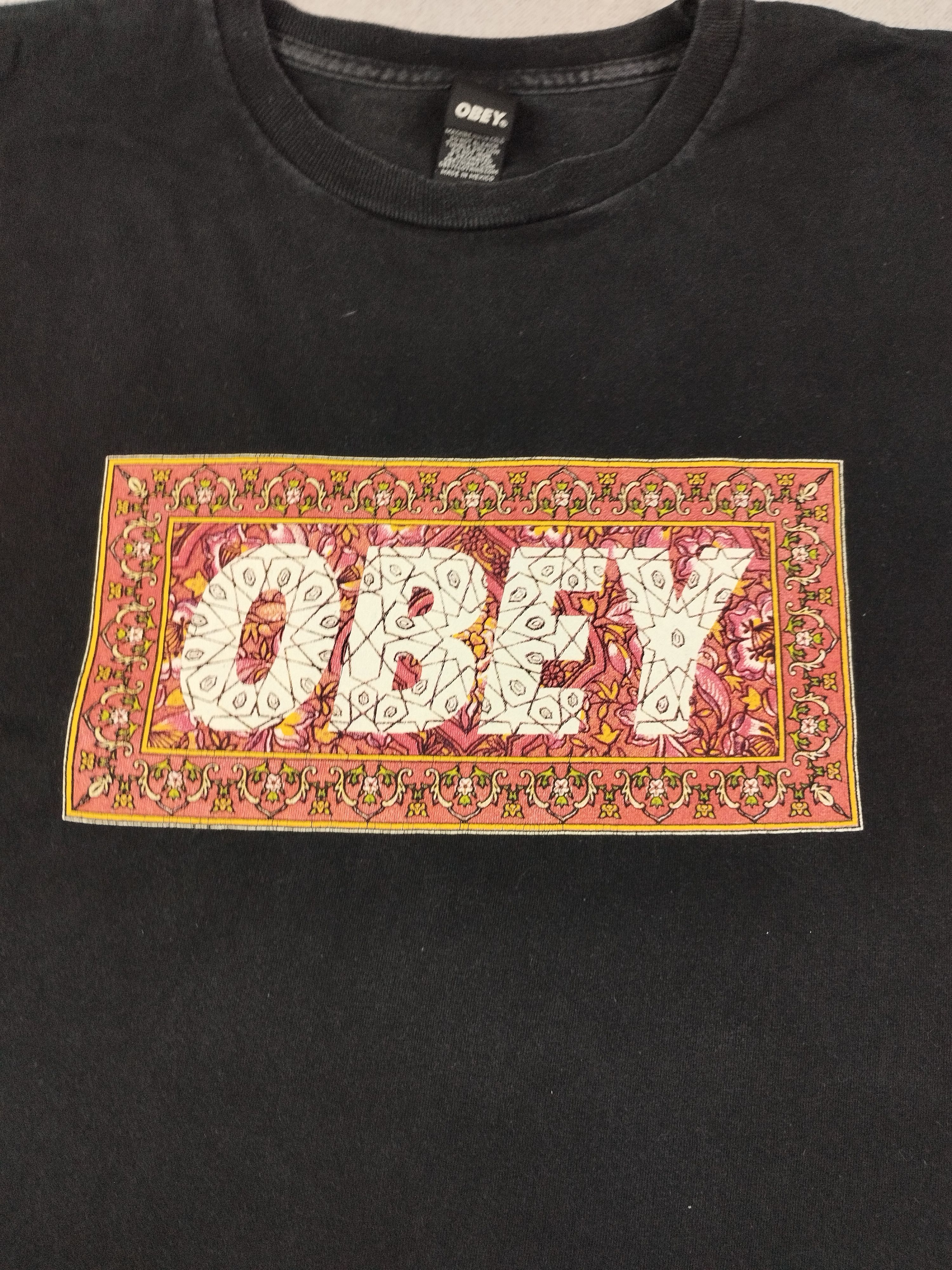 Obey × Vintage washed vintage streetwear OBEY center logo T-shirt Size US L / EU 52-54 / 3 - 3 Thumbnail