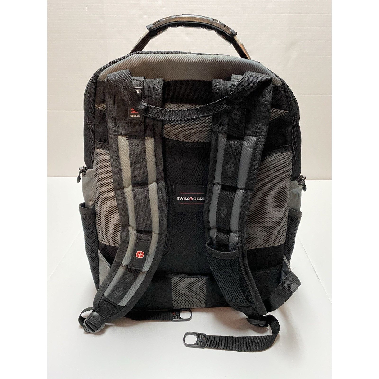 Swissgear Swiss Gear Pegasus Laptop Tablet Backpack Bag Black Grey 17" Size ONE SIZE - 2 Thumbnail