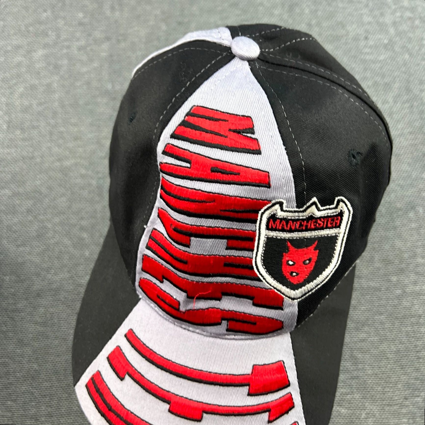 Vintage VINTAGE Manchester United TSI Baseball Cap One Size Adjustable Mens Size ONE SIZE - 4 Thumbnail