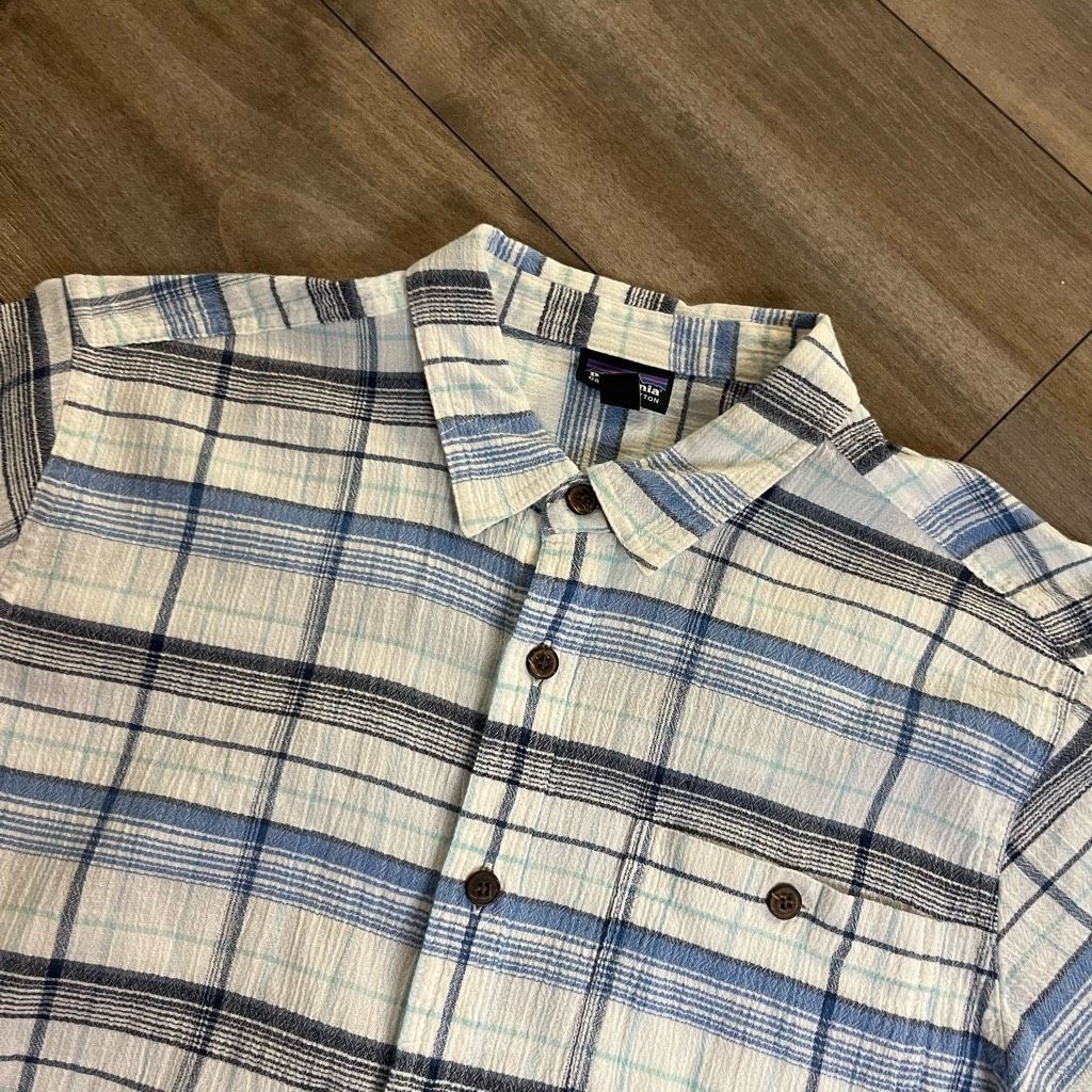 Patagonia Patagonia Blue Athletic Casual Buttonup Men Medium Bin E-27 Size US M / EU 48-50 / 2 - 2 Thumbnail