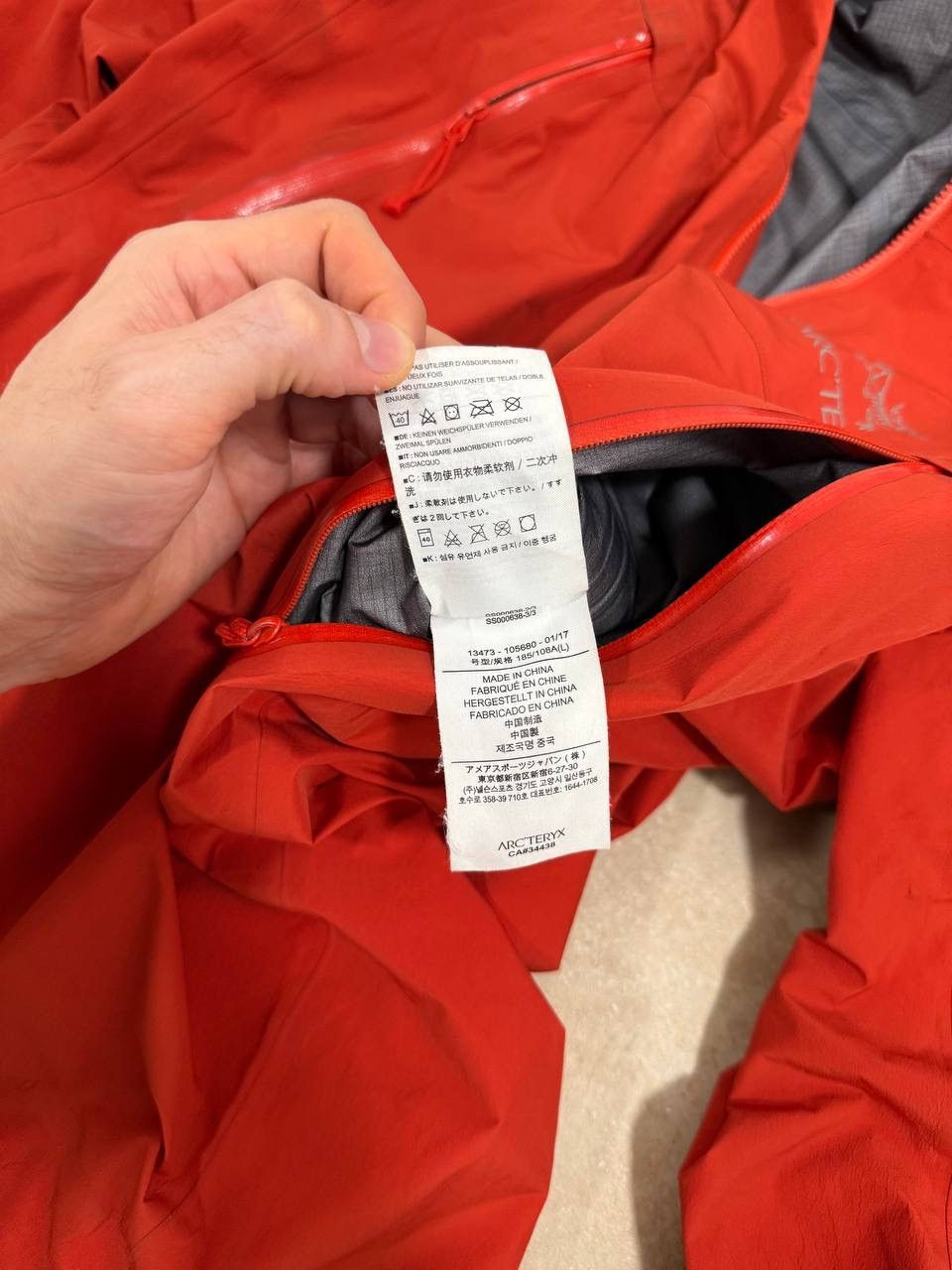 Arc'teryx Arcteryx Beta Sl Lt Gore Tex Pro Jacket us L mens waterproof Size US L / EU 52-54 / 3 - 8 Thumbnail
