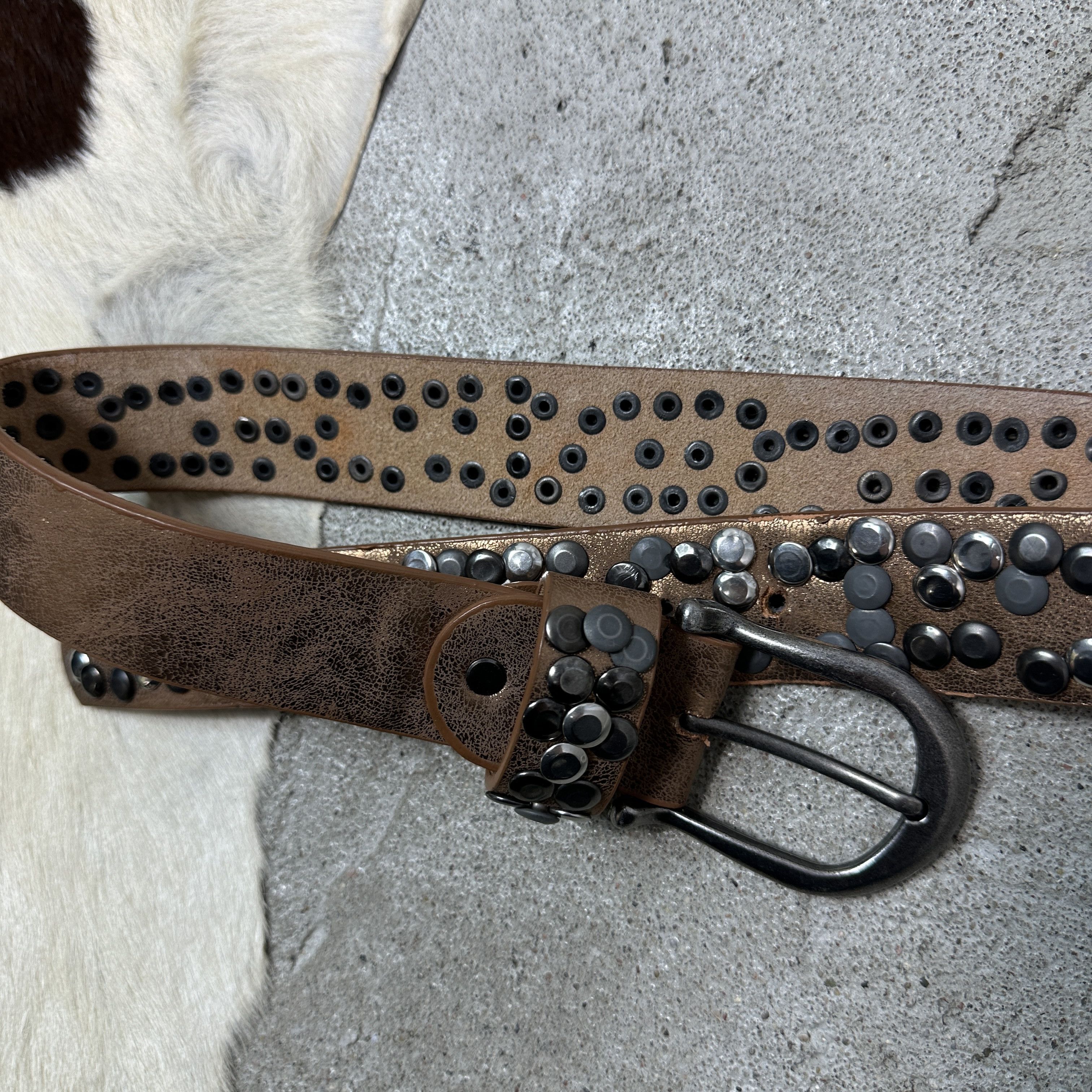 Vintage Vintage Avant Garde Studded Grunge Belt Y2K Size ONE SIZE - 3 Thumbnail