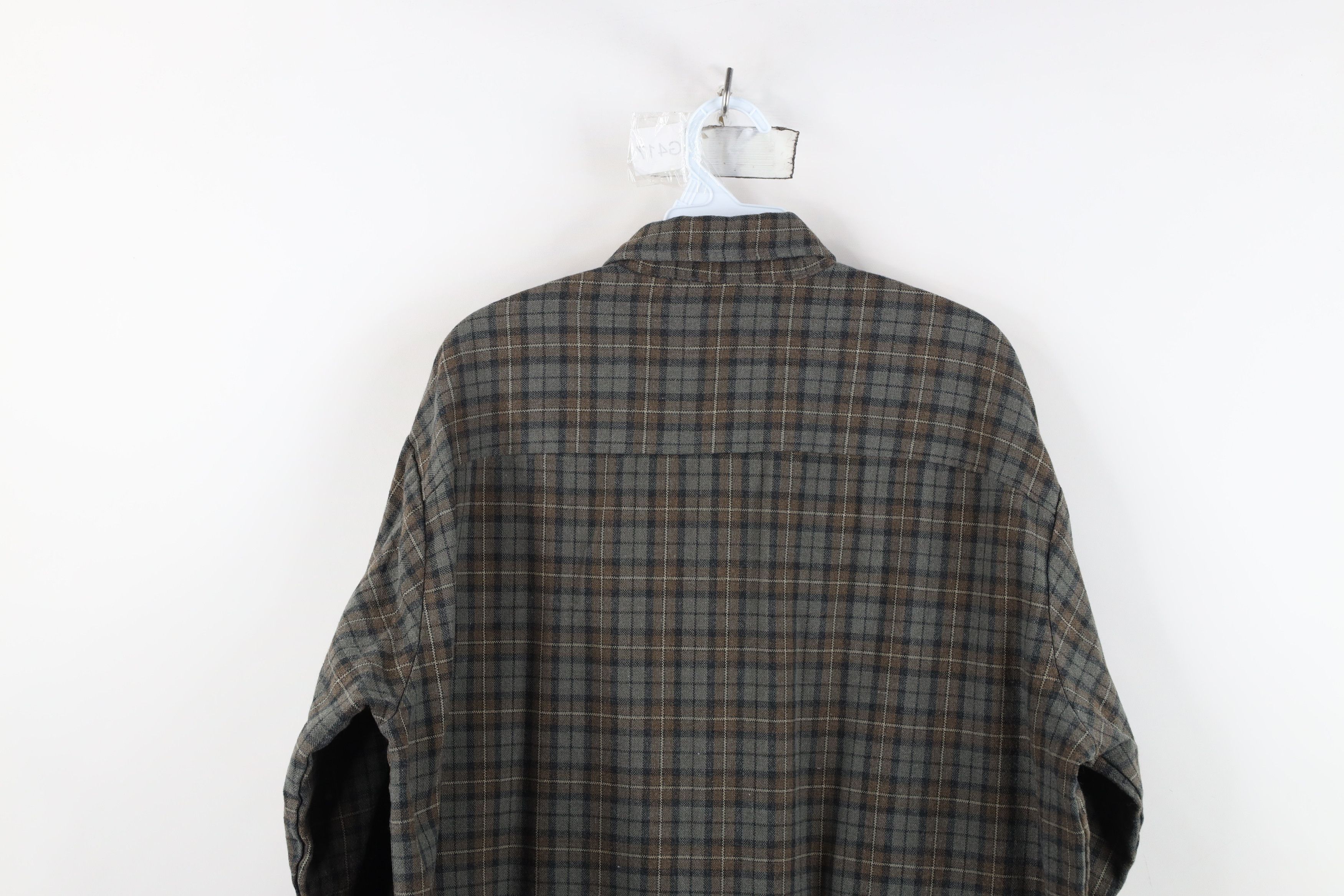 Vintage Vintage 90s Streetwear Knit Collared Button Down Shirt Plaid Size US XL / EU 56 / 4 - 12 Thumbnail