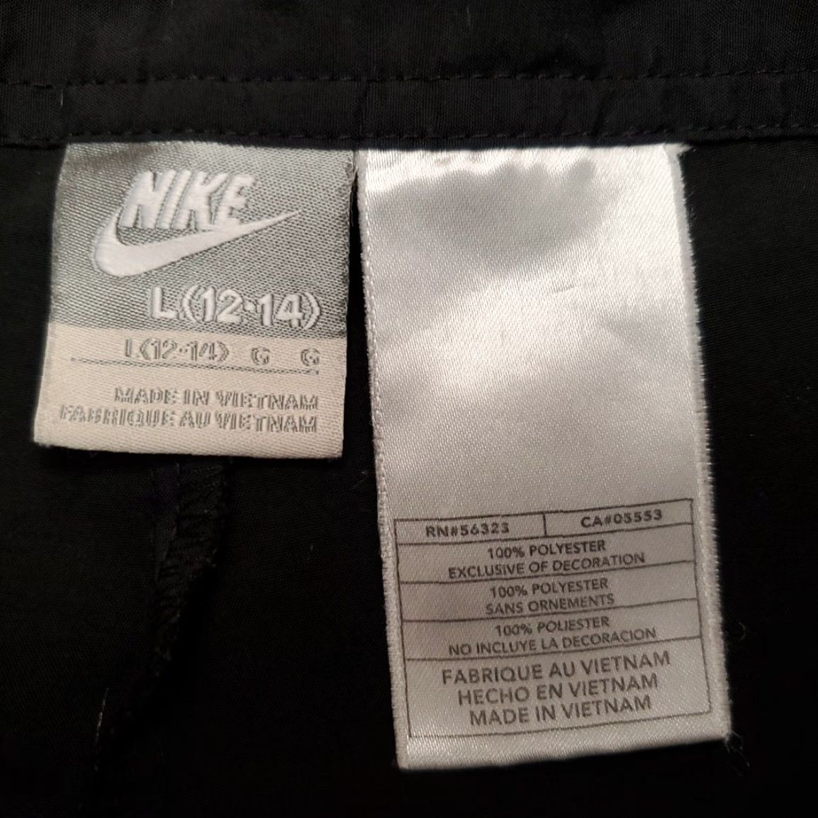 Nike VINTAGE Nike Shorts Womens Large Black Chino Flat Front Lightweight Performance Casual Travel 14 Womens Black Nike Shorts Chino Flat Front Pockets Size 36" / US 14 / IT 50 - 5 Thumbnail