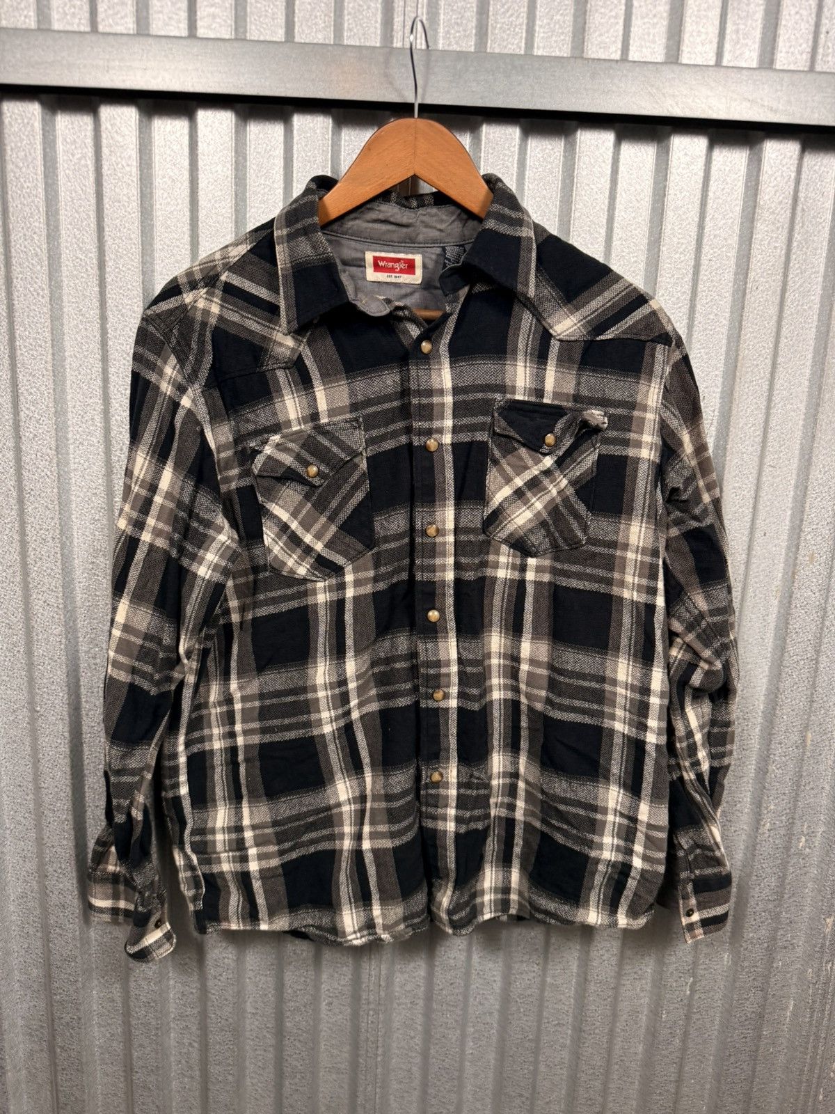 Vintage Wrangler Pearl Snap Plaid Button Up Cowboy Shirt