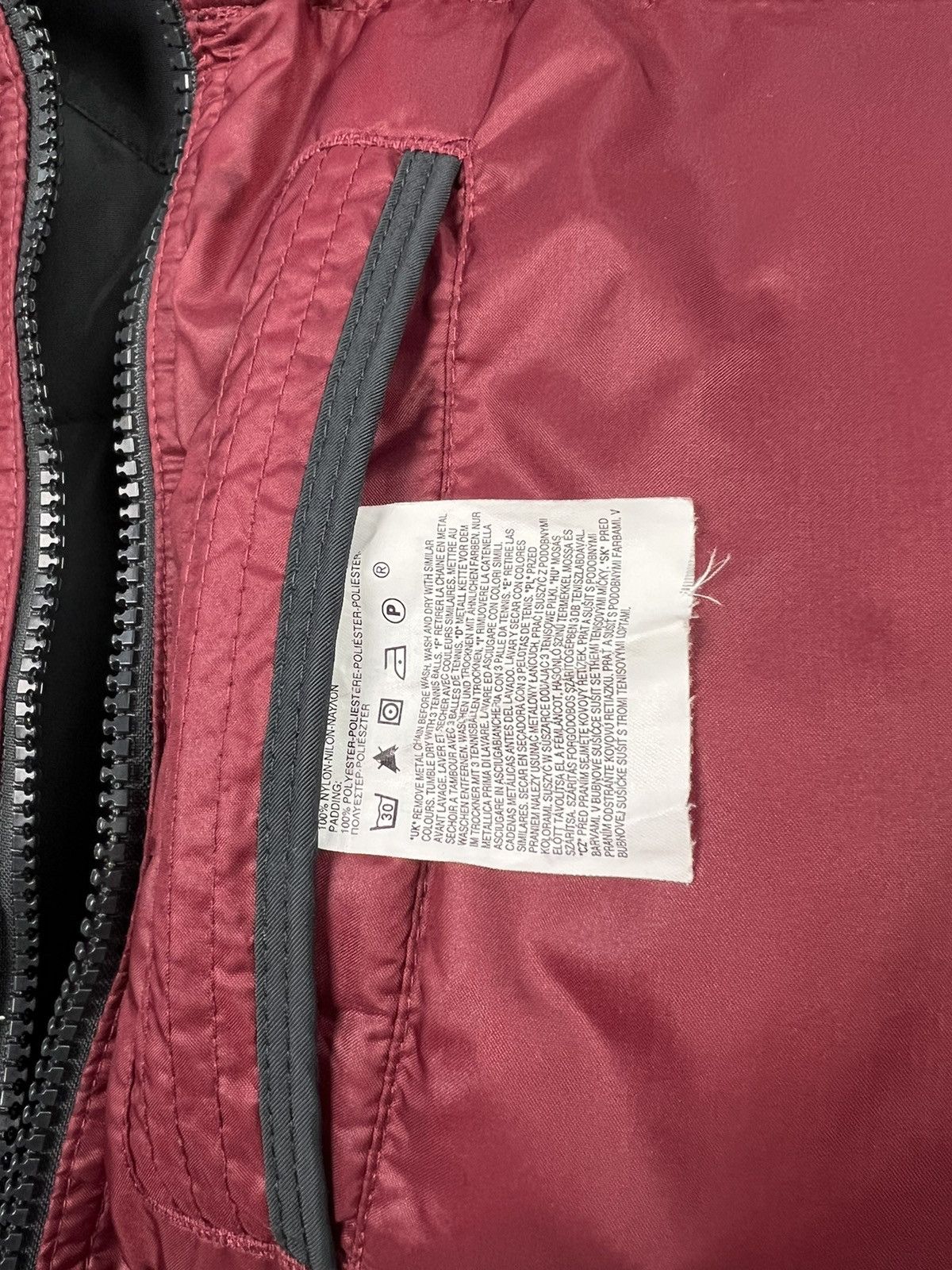 Levi's Vintage Levi’s Reversible Down Vest Size XL - XXL Size US XXL / EU 58 / 5 - 10 Thumbnail