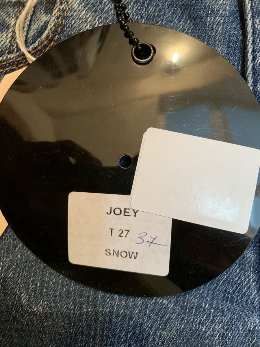 April 77 *RARE* Joey jeans size 31/33,5 Size US 31 - 12 Thumbnail