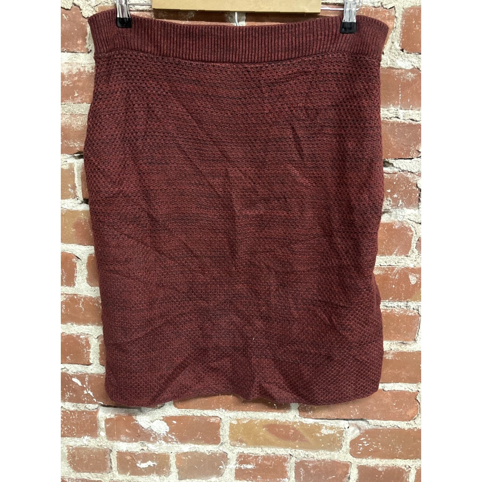 Vintage Maeve by Anthropologie Skirt Womens Knit Red Size M Knee Length 26 Free From Holes Stains Size 32" / US 10 / IT 46 - 2 Thumbnail