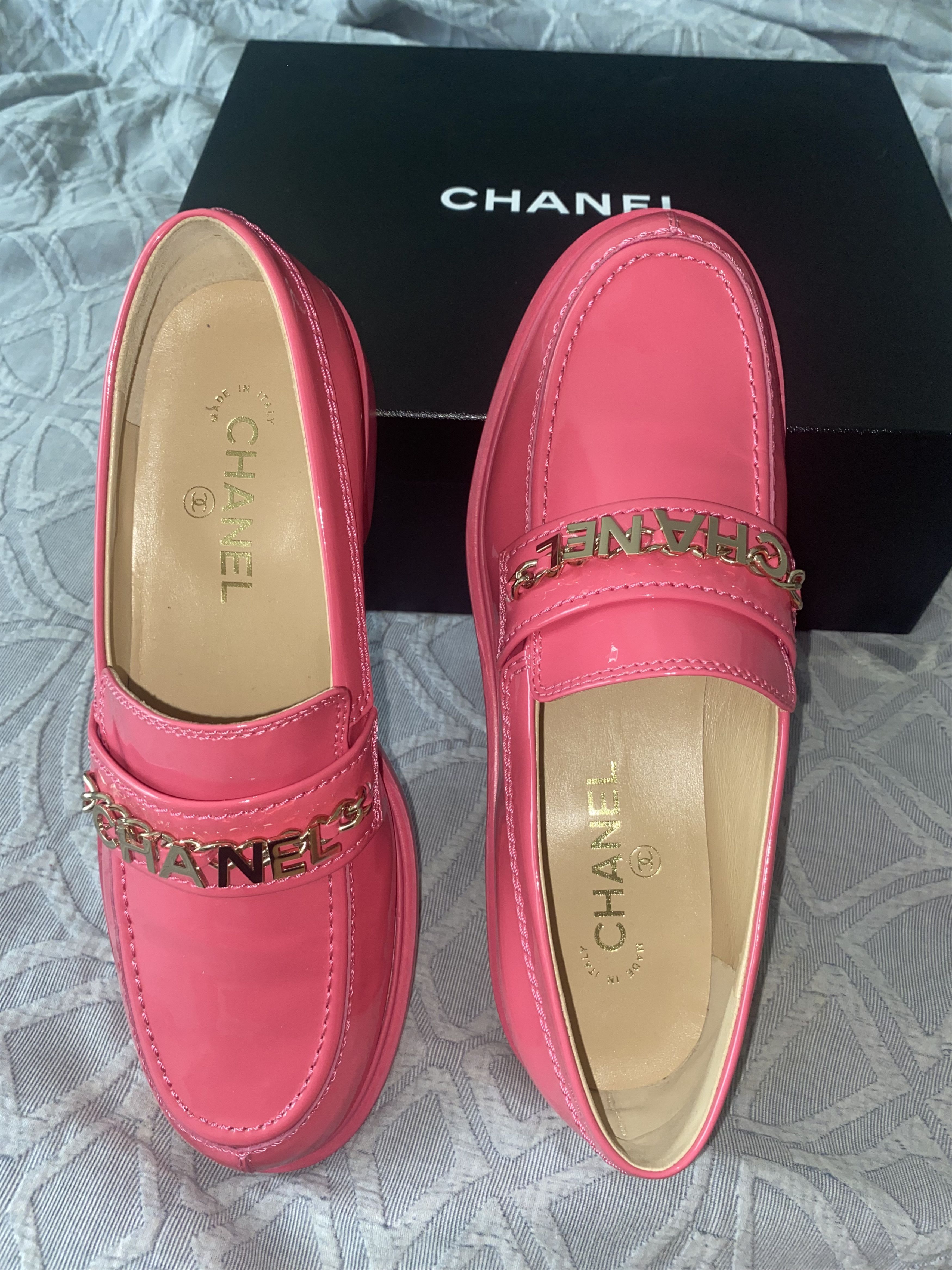 Chanel BRAND NEW Chanel loafers - Bonnie/ Clyde Cruise 2022 charm Size US 9.5 / IT 39.5 - 8 Thumbnail