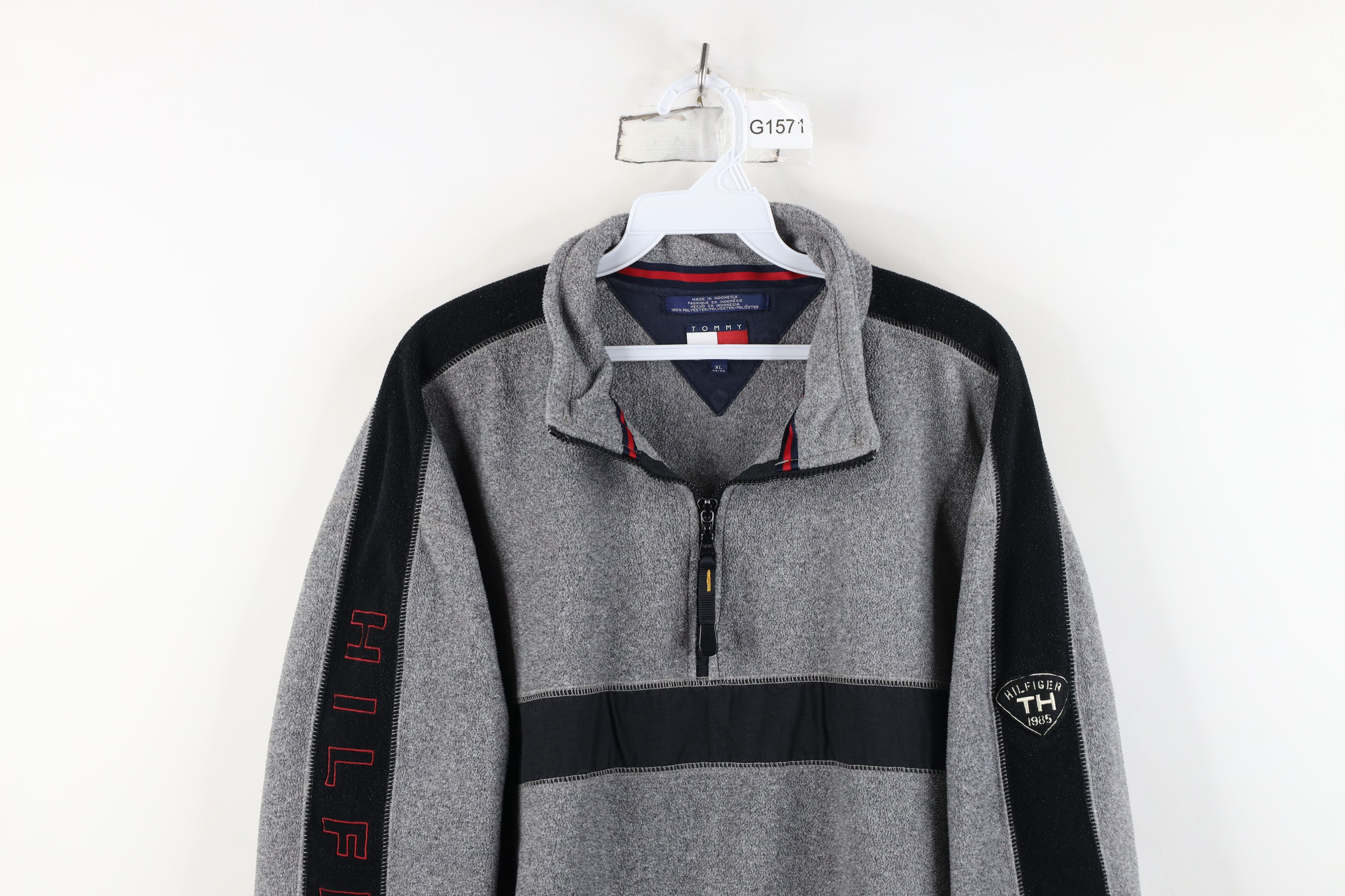 Tommy Hilfiger Vintage 90s Tommy Hilfiger Block Half Zip Fleece Sweater Size US XL / EU 56 / 4 - 2 Thumbnail