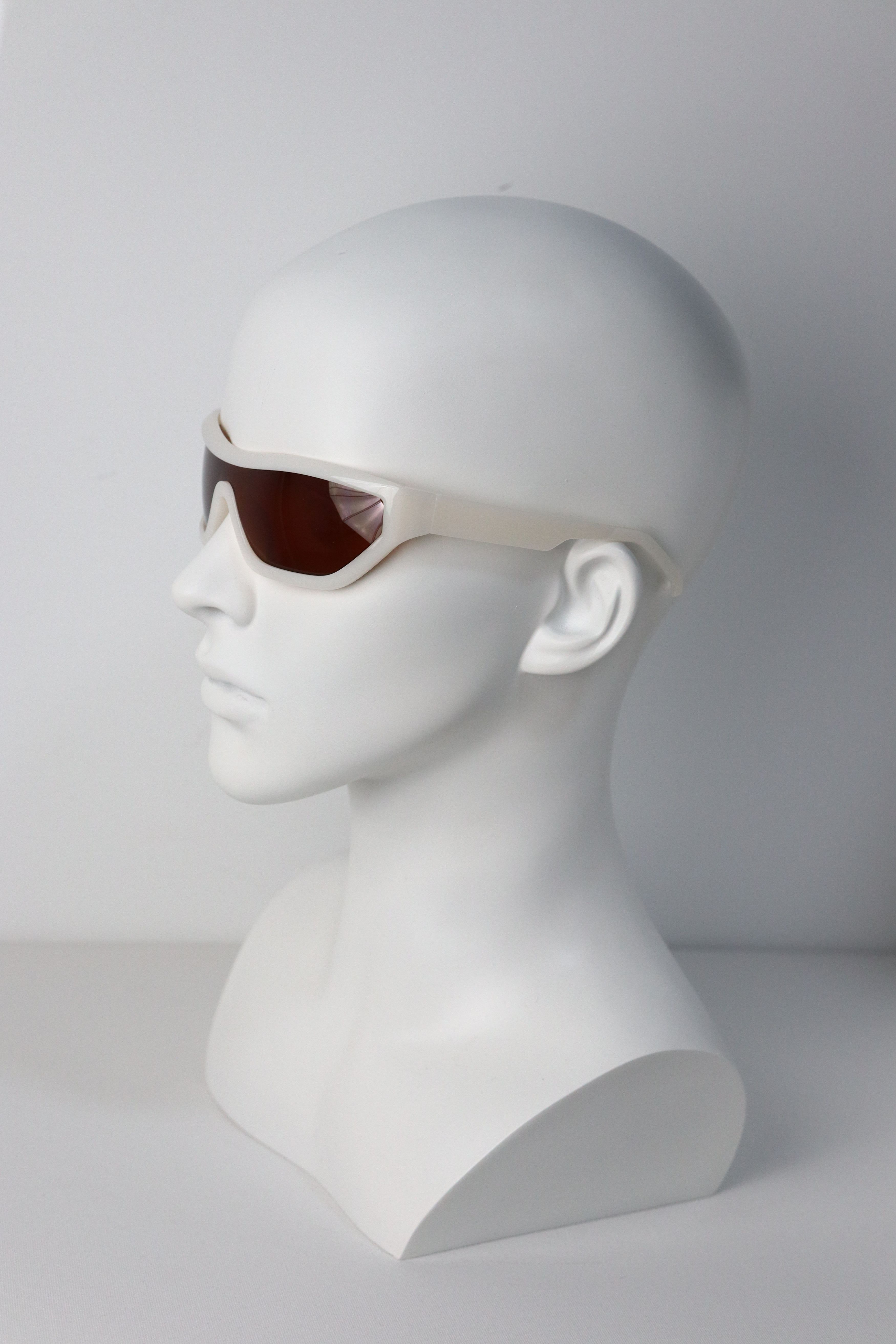 Japanese Brand Y2k Avant Garde Futuristic Rectangle White Sunglasses OS Size ONE SIZE - 7 Thumbnail