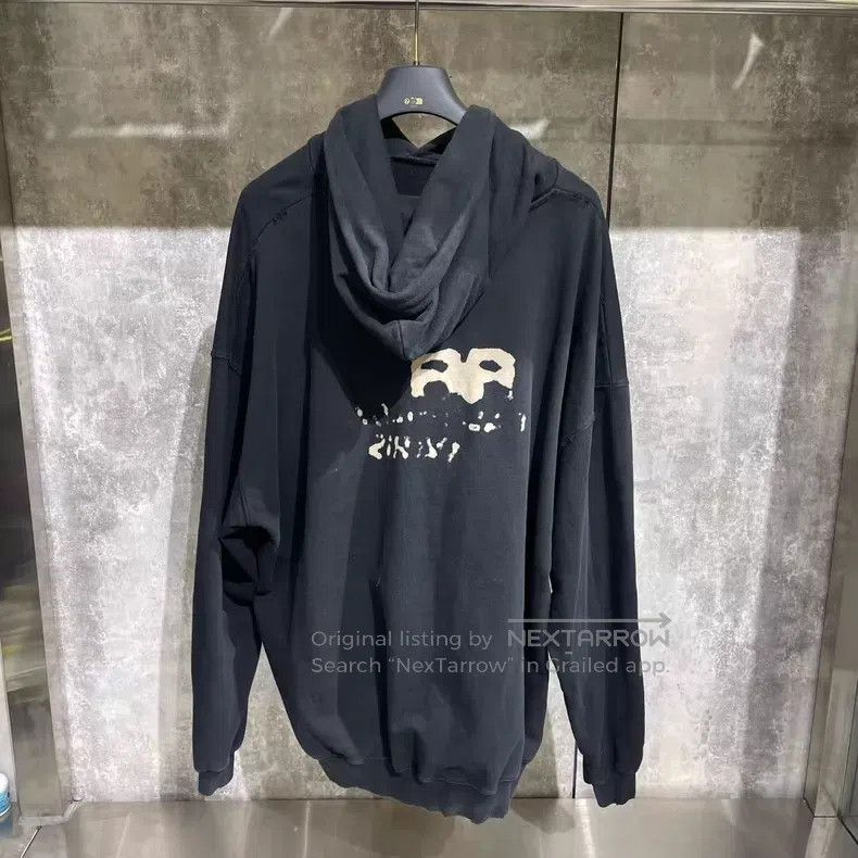 Balenciaga Balenciaga Double B Graffiti Hoodie Size US XL / EU 56 / 4 - 2 Thumbnail