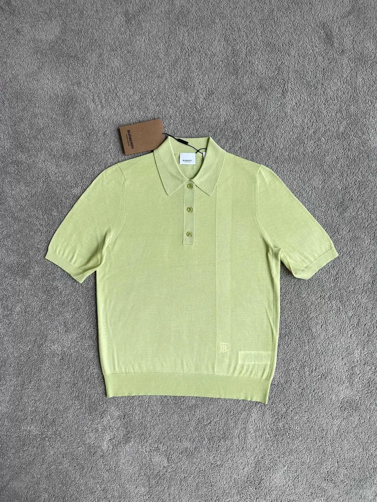 Burberry Burberry TB Logo Wool Polo. Size S / US 4 / IT 40 - 7 Thumbnail