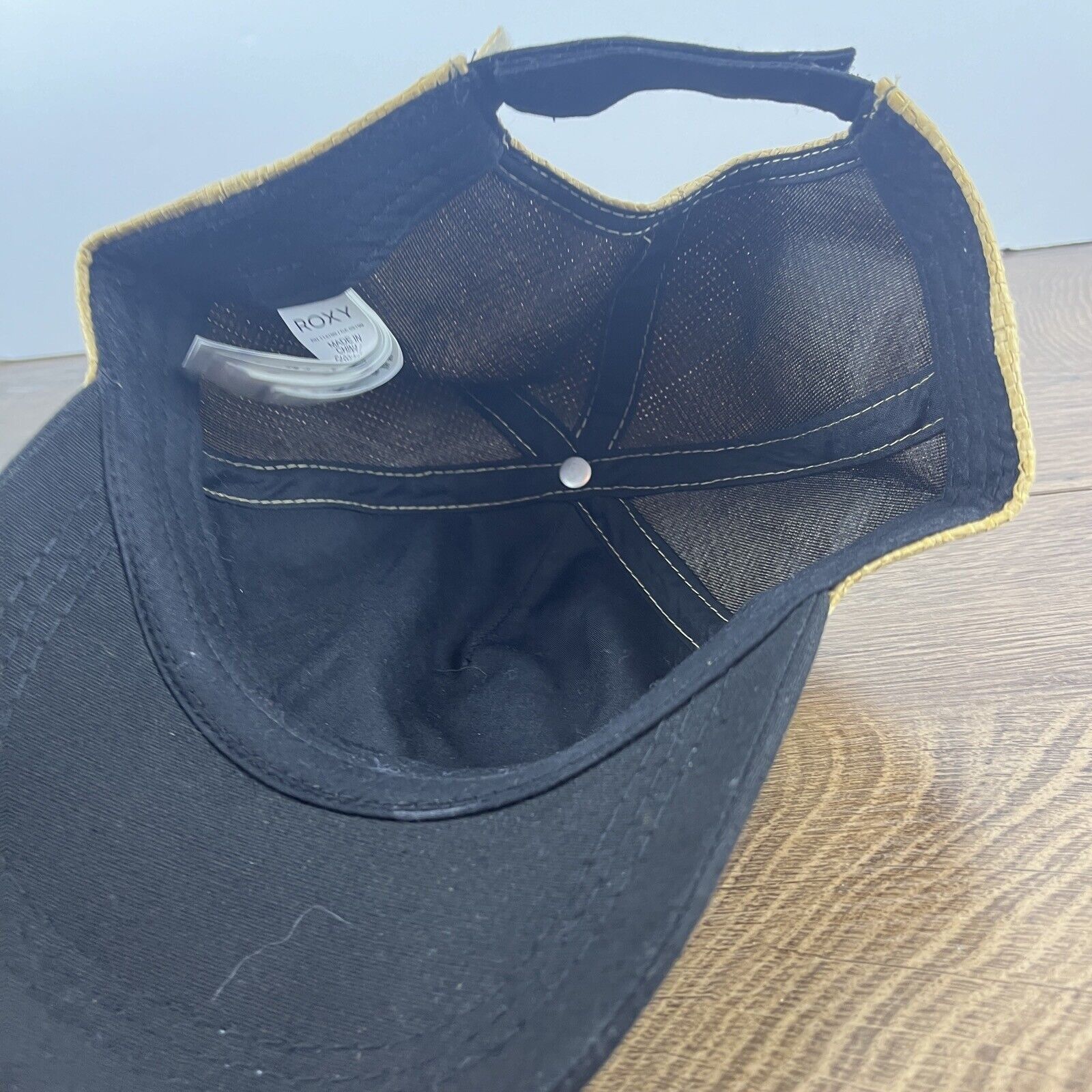 Other Roxy Black Hat Adjustable Adult Size Black Hat Cap Size ONE SIZE - 13 Thumbnail