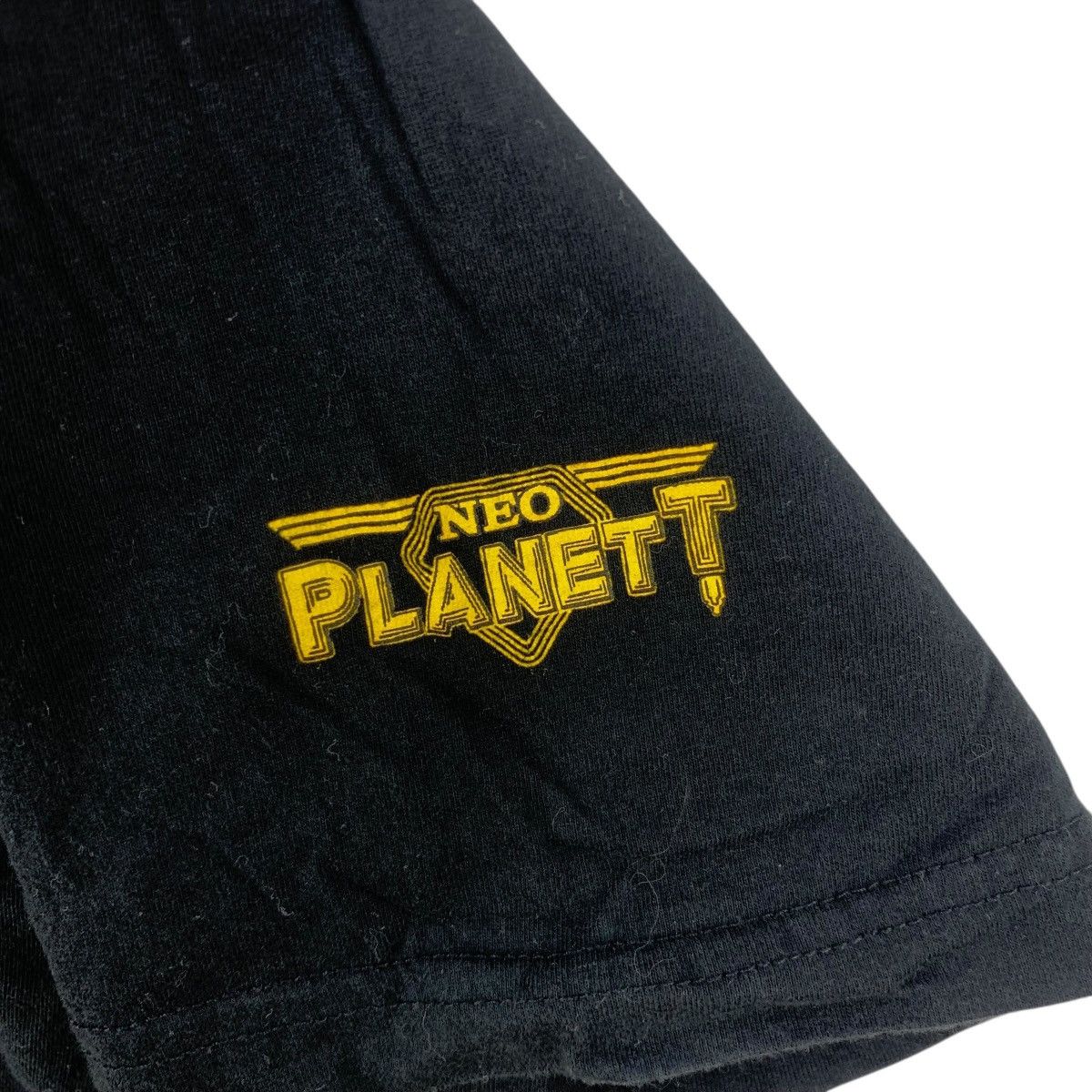 Vintage Vintage Neo Planet Space Graphic Tee Sci-Fi Streetwear Size US S / EU 44-46 / 1 - 9 Thumbnail