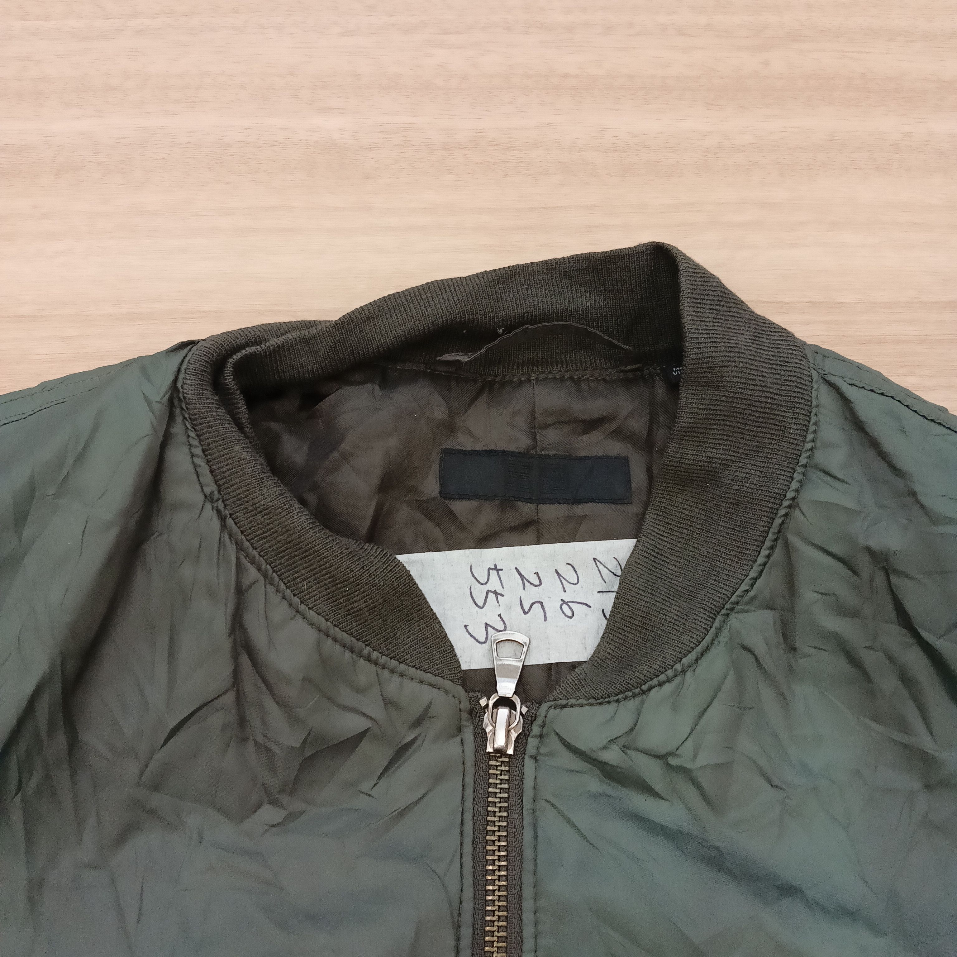 Uniqlo UNIQLO SWEATER BOMBER JACKET STYLE L Size US L / EU 52-54 / 3 - 3 Thumbnail