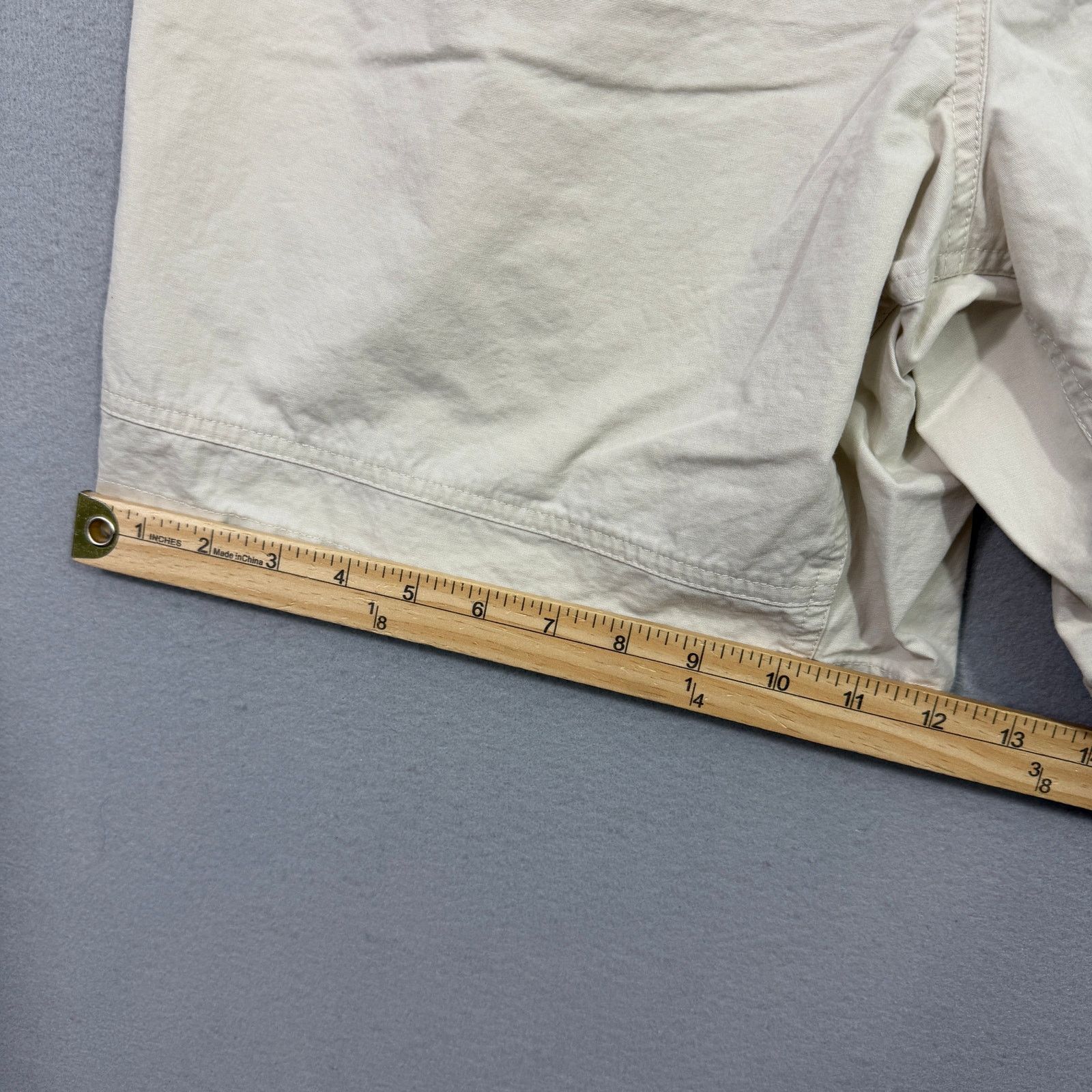 Gap Gap Flat Front Khaki Chino Shorts Medium Beige 8" Inseam NEW Size US 34 / EU 50 - 12 Thumbnail